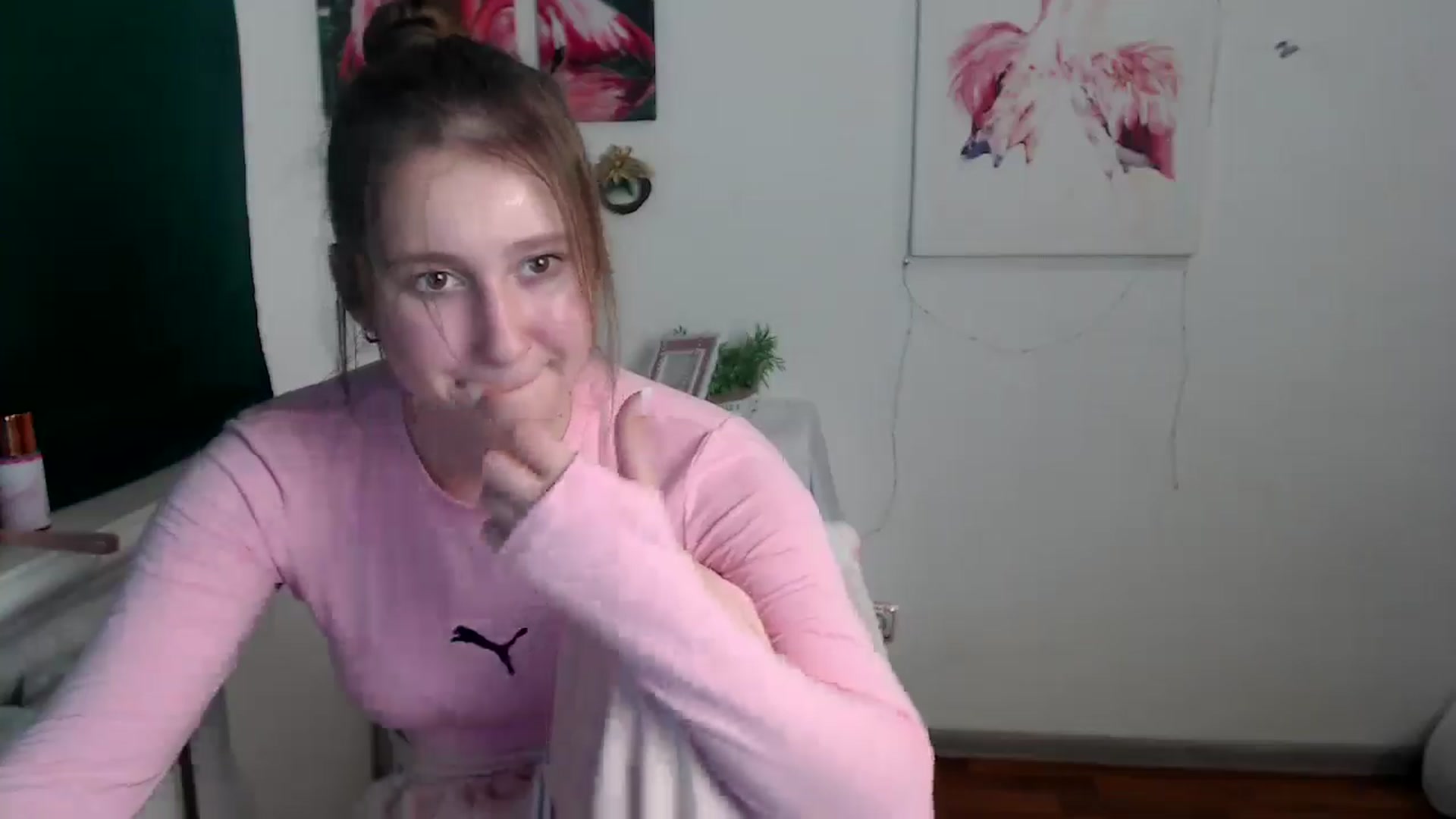 Gallery image thumbnail from Kamilochkaaa_'s myfreecams stream on, 11/24/2025, 13:45 image 18 of 20