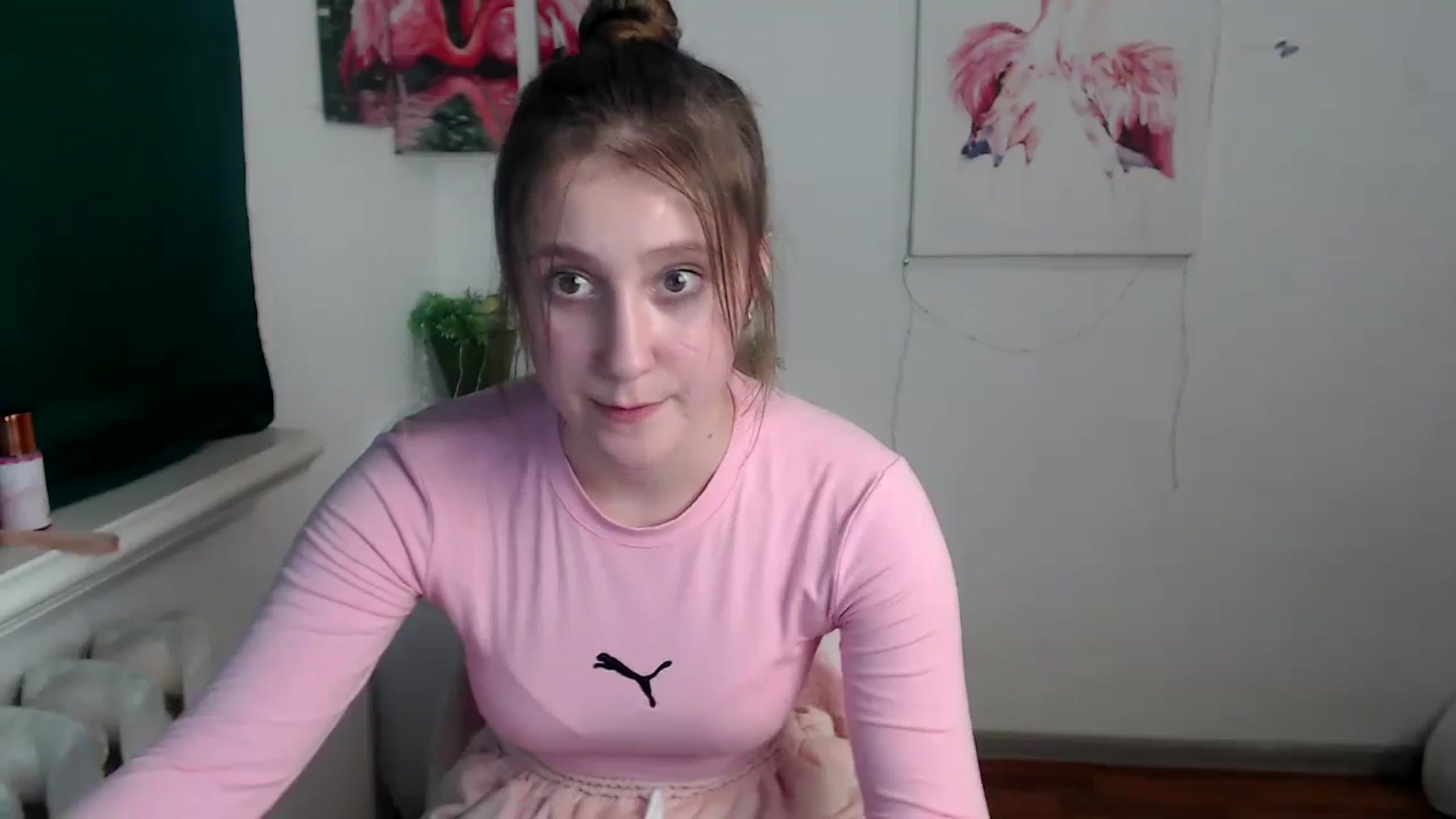 Gallery image thumbnail from Kamilochkaaa_'s myfreecams stream on, 11/24/2025, 13:45 image 16 of 20