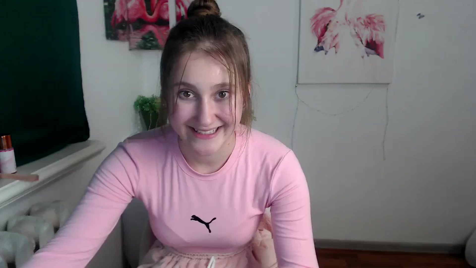 Gallery image thumbnail from Kamilochkaaa_'s myfreecams stream on, 11/24/2025, 13:45 image 15 of 20