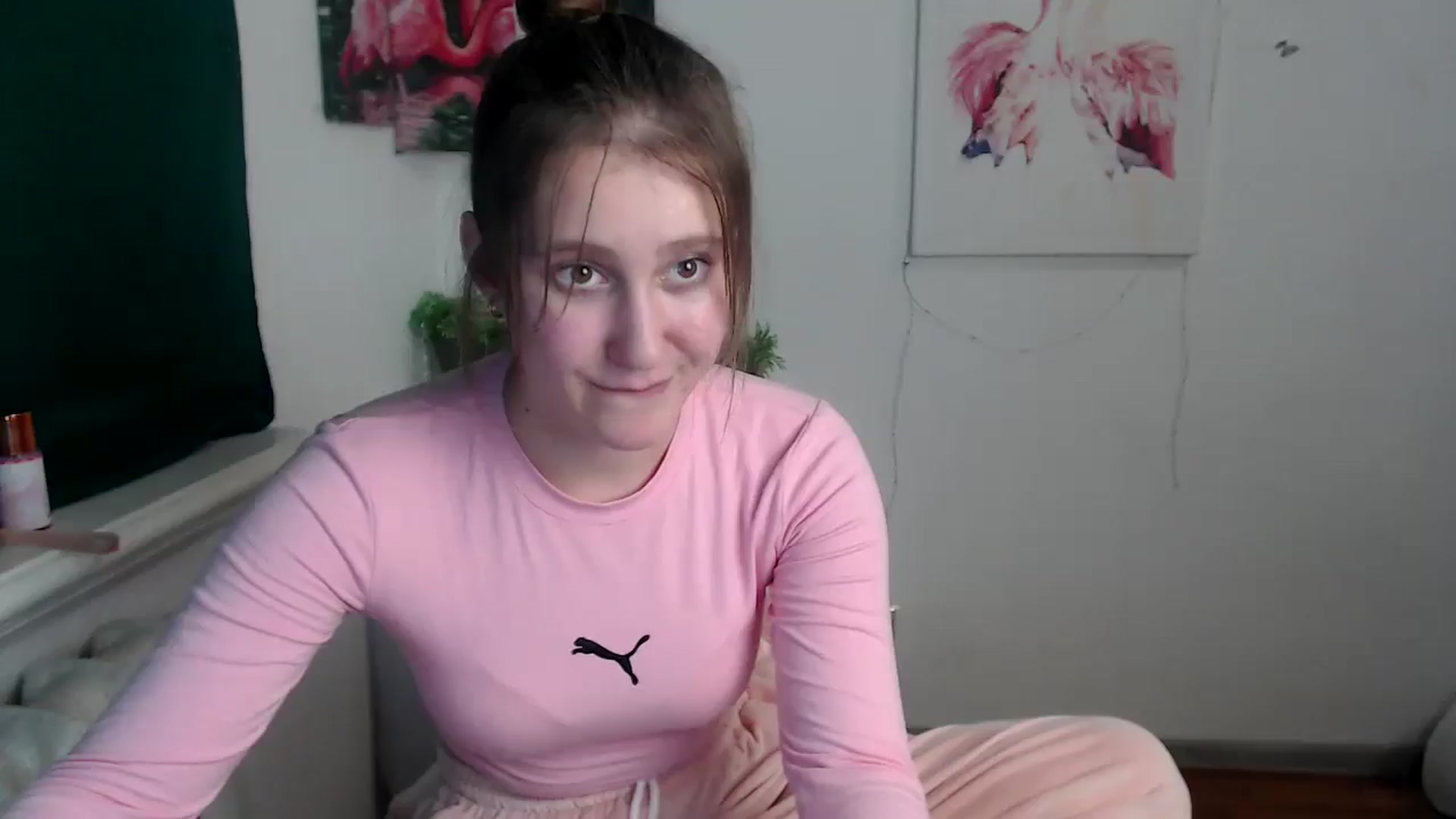 Gallery image thumbnail from Kamilochkaaa_'s myfreecams stream on, 11/24/2025, 13:45 image 12 of 20