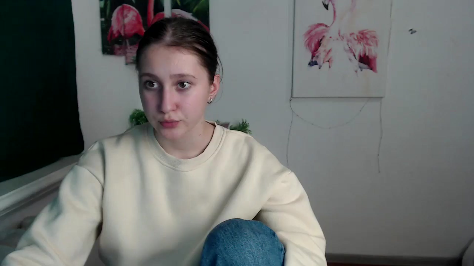 Gallery image thumbnail from Kamilochkaaa_'s myfreecams stream on, 11/25/2025, 15:28 image 17 of 20