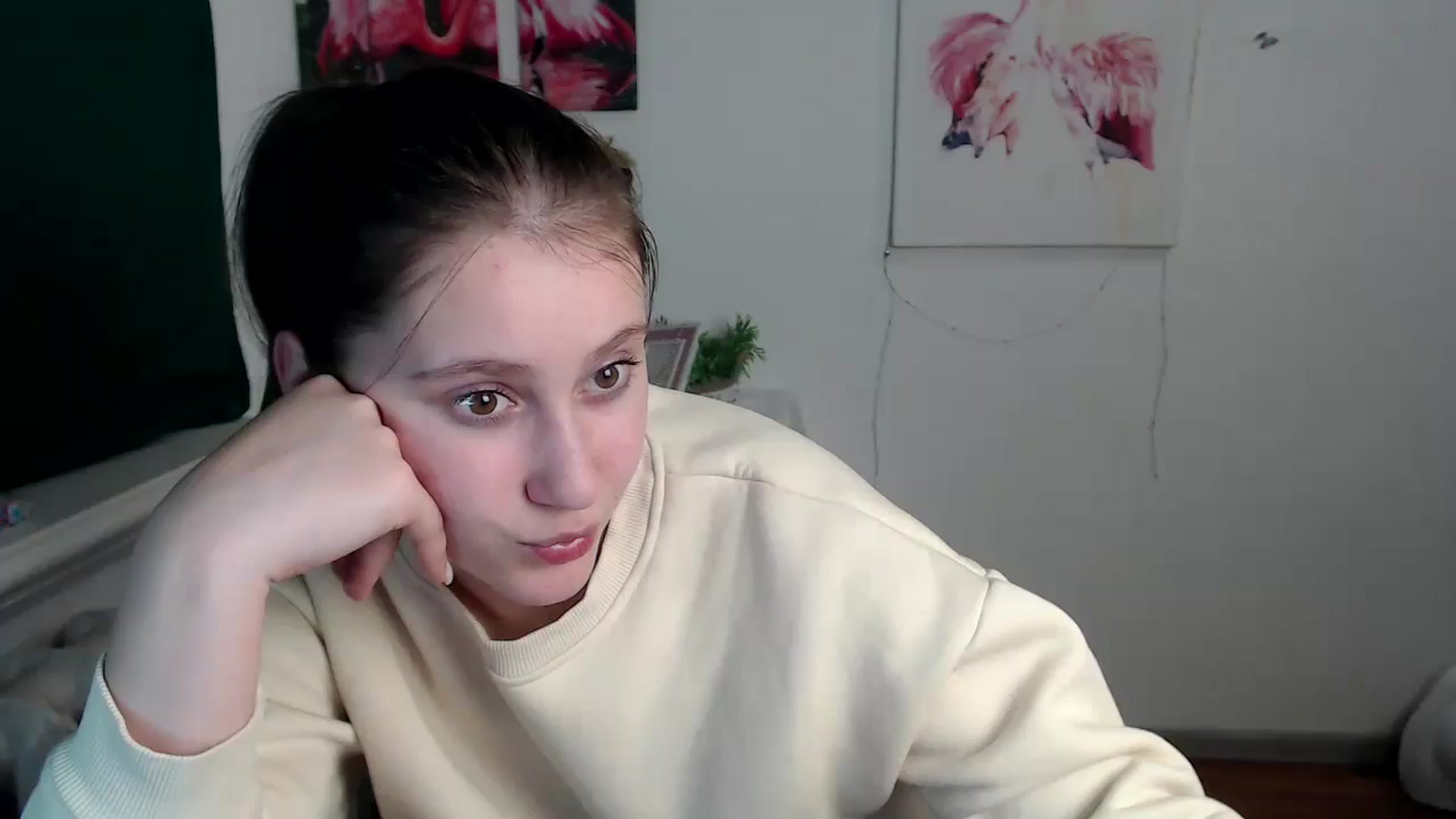 Gallery image thumbnail from Kamilochkaaa_'s myfreecams stream on, 11/25/2025, 18:28 image 9 of 20