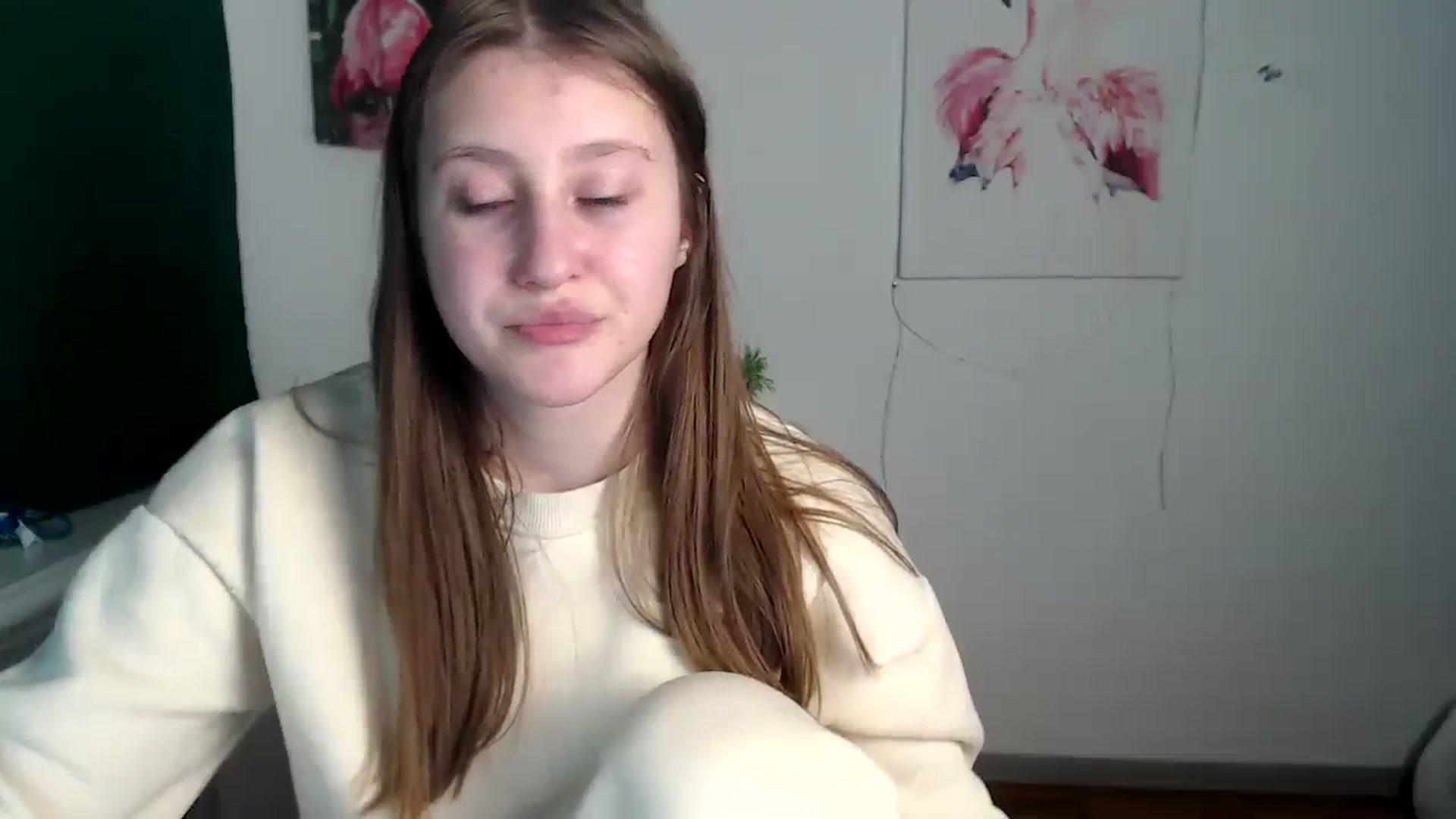 Gallery image thumbnail from Kamilochkaaa_'s myfreecams stream on, 11/27/2025, 15:22 image 16 of 20