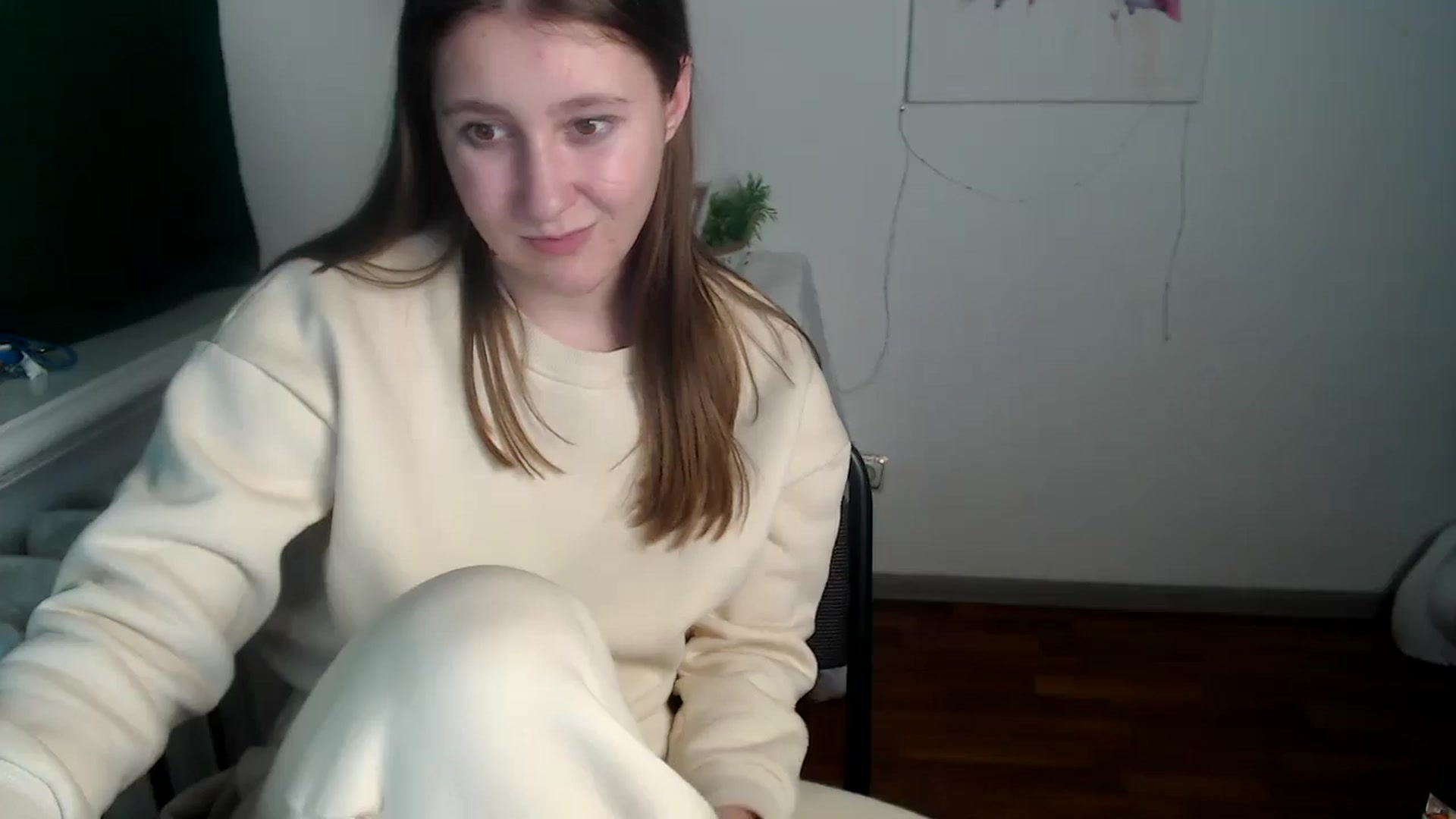 Gallery image thumbnail from Kamilochkaaa_'s myfreecams stream on, 11/27/2025, 16:16 image 16 of 20