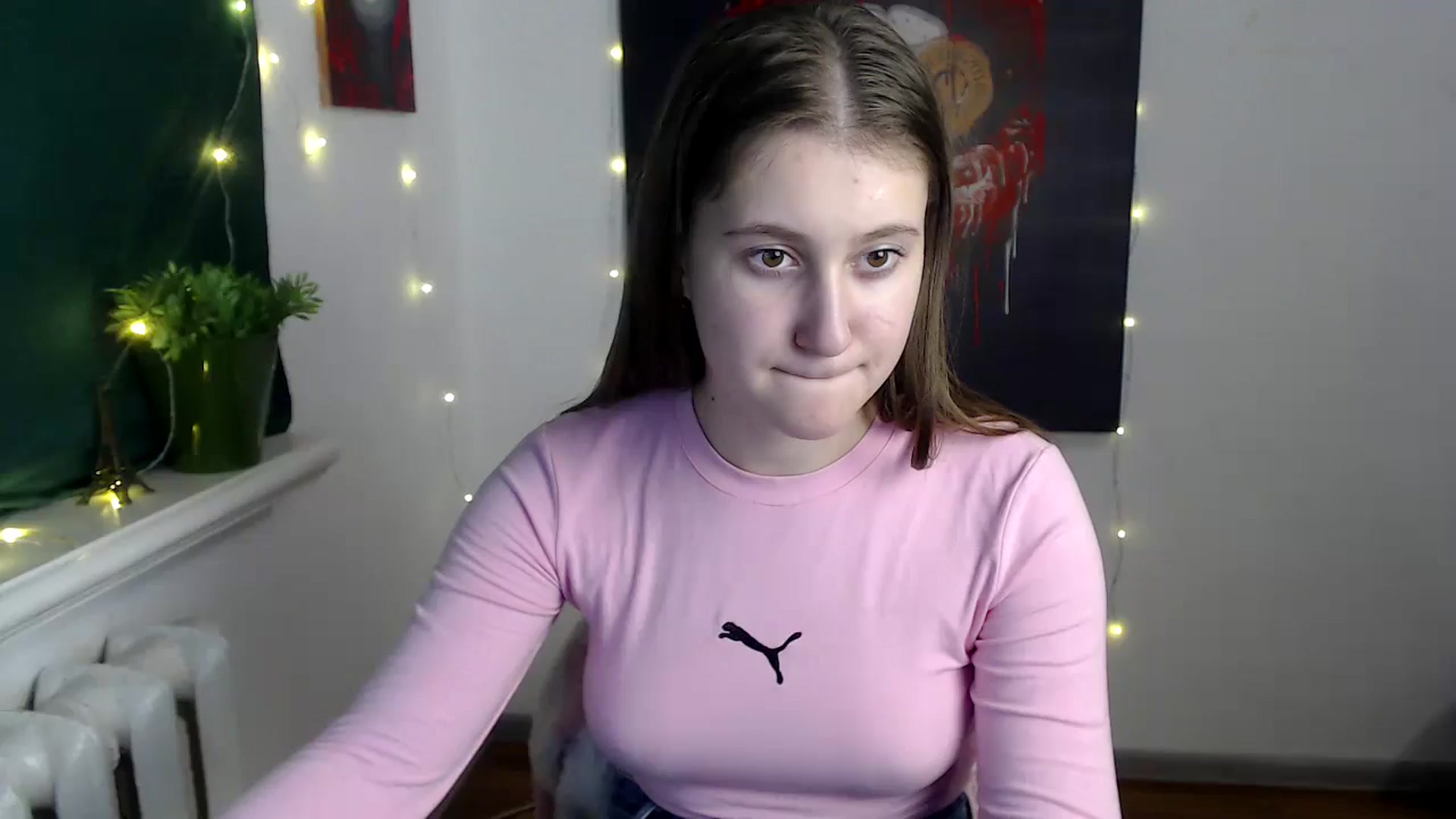Gallery image thumbnail from Kamilochkaaa_'s myfreecams stream on, 11/28/2025, 16:17 image 18 of 20