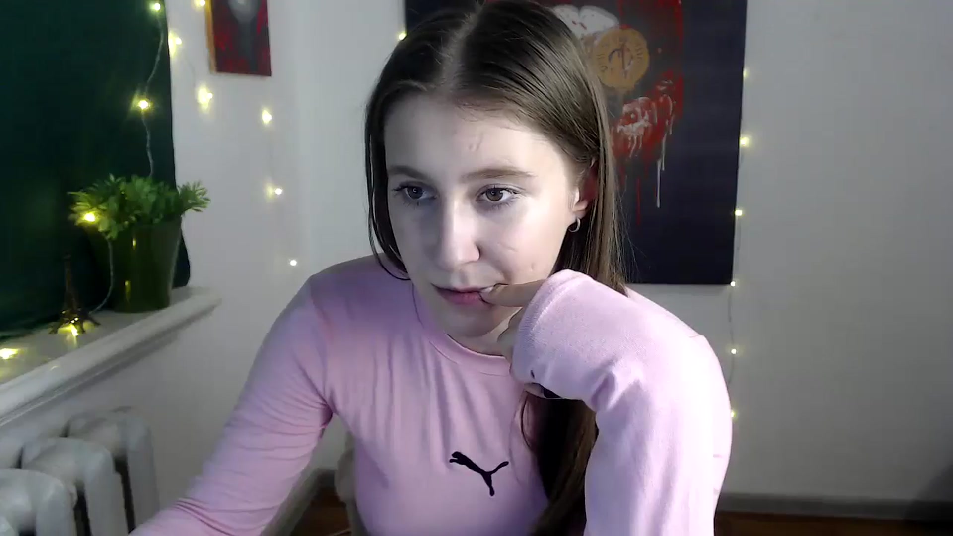 Gallery image thumbnail from Kamilochkaaa_'s myfreecams stream on, 11/28/2025, 18:18 image 9 of 20