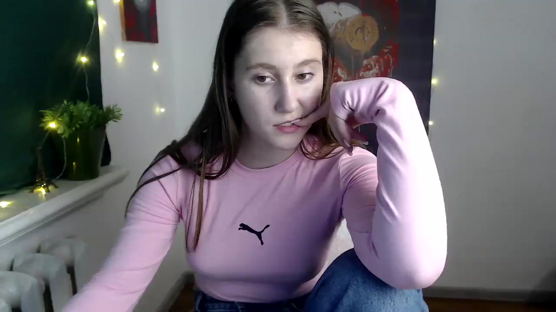 Gallery image thumbnail from Kamilochkaaa_'s myfreecams stream on, 11/28/2025, 18:18 image 3 of 20