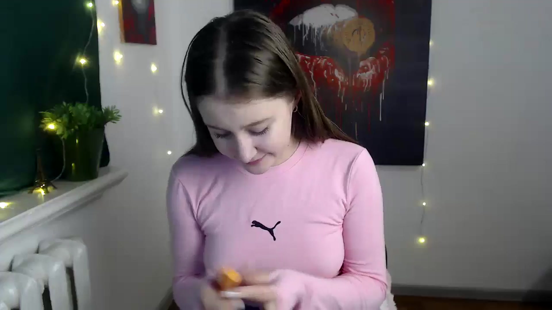 Gallery image thumbnail from Kamilochkaaa_'s myfreecams stream on, 11/28/2025, 18:18 image 18 of 20