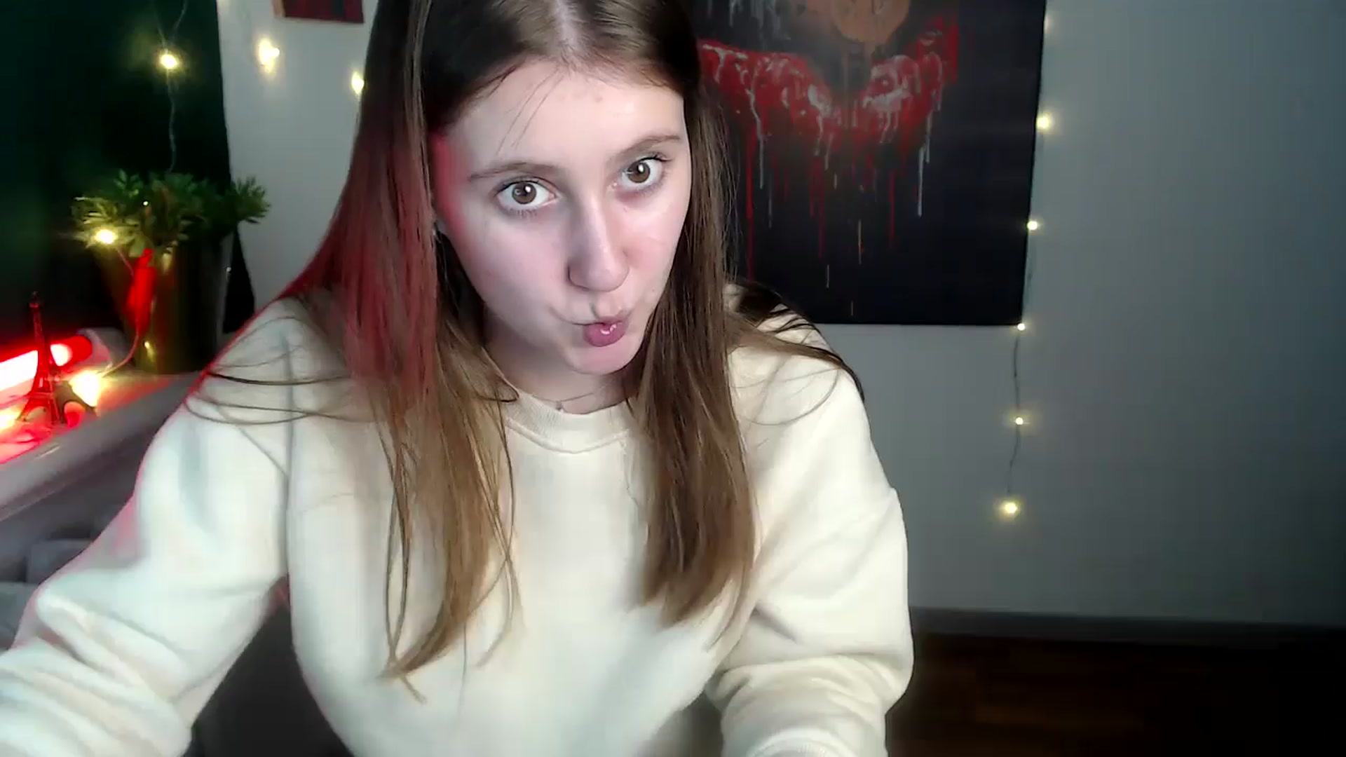Gallery image thumbnail from Kamilochkaaa_'s myfreecams stream on, 11/30/2025, 14:23 image 4 of 20
