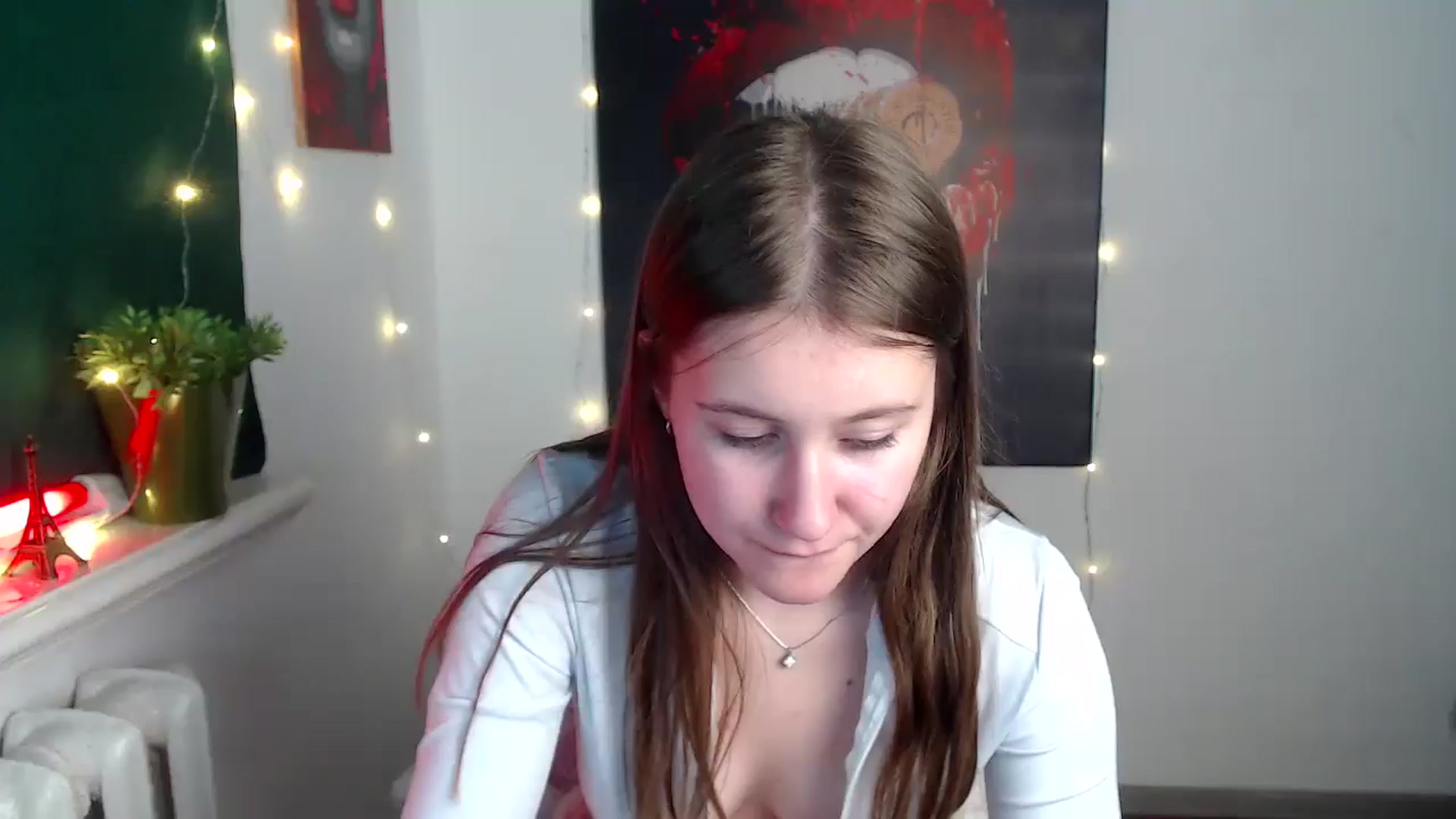 Gallery image thumbnail from Kamilochkaaa_'s myfreecams stream on, 12/01/2025, 15:14 image 11 of 20