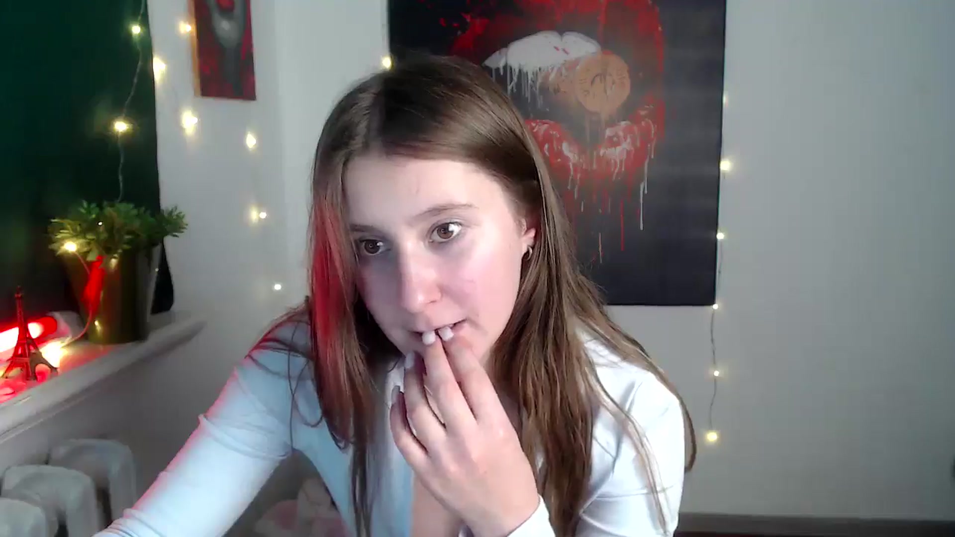 Gallery image thumbnail from Kamilochkaaa_'s myfreecams stream on, 12/01/2025, 15:14 image 16 of 20