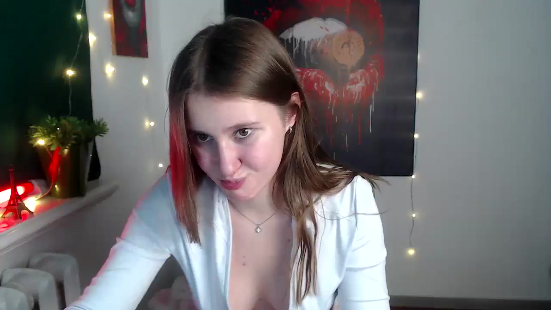 Gallery image thumbnail from Kamilochkaaa_'s myfreecams stream on, 12/01/2025, 15:14 image 15 of 20
