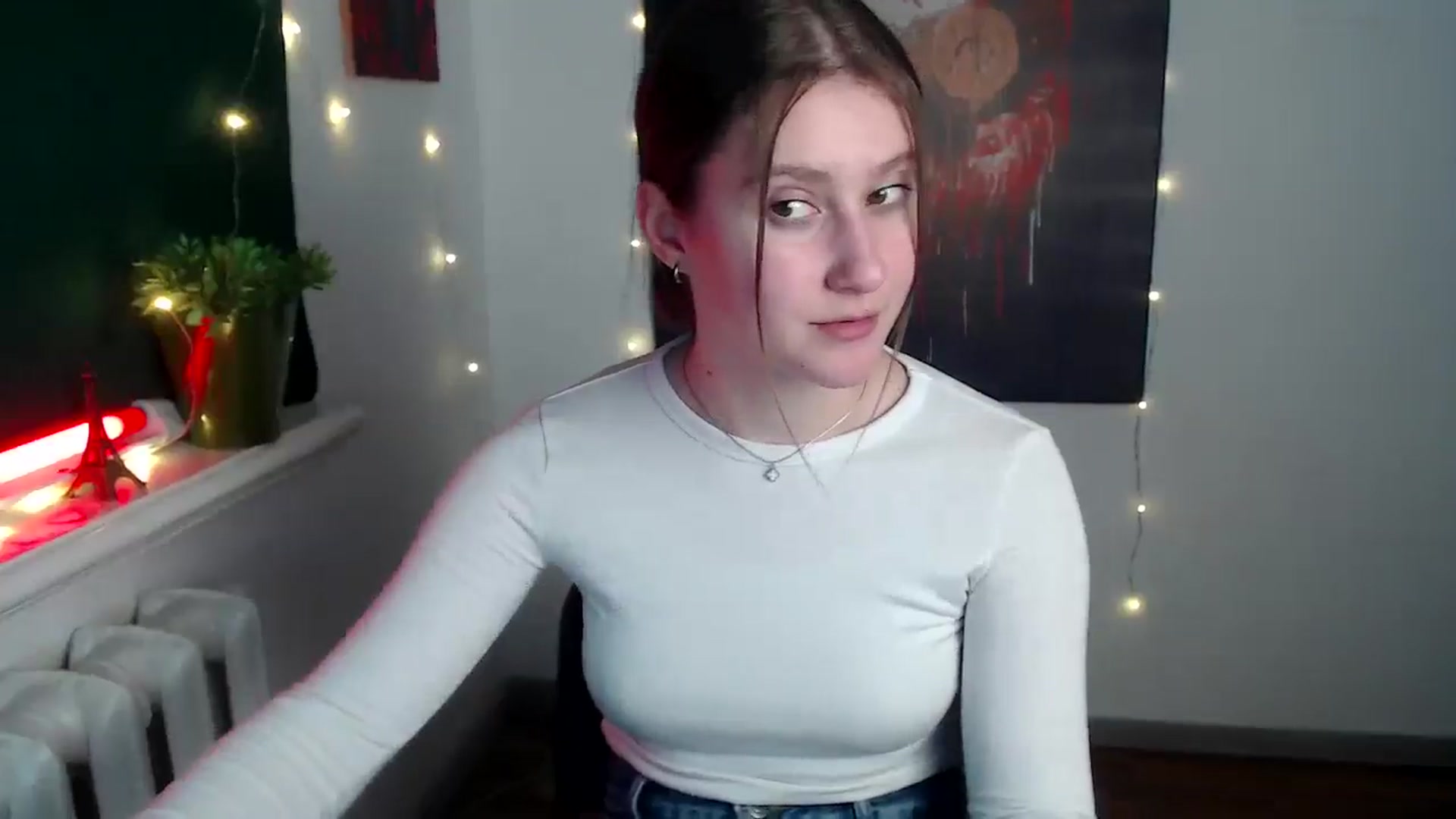 Gallery image thumbnail from Kamilochkaaa_'s myfreecams stream on, 12/02/2025, 13:06 image 2 of 20