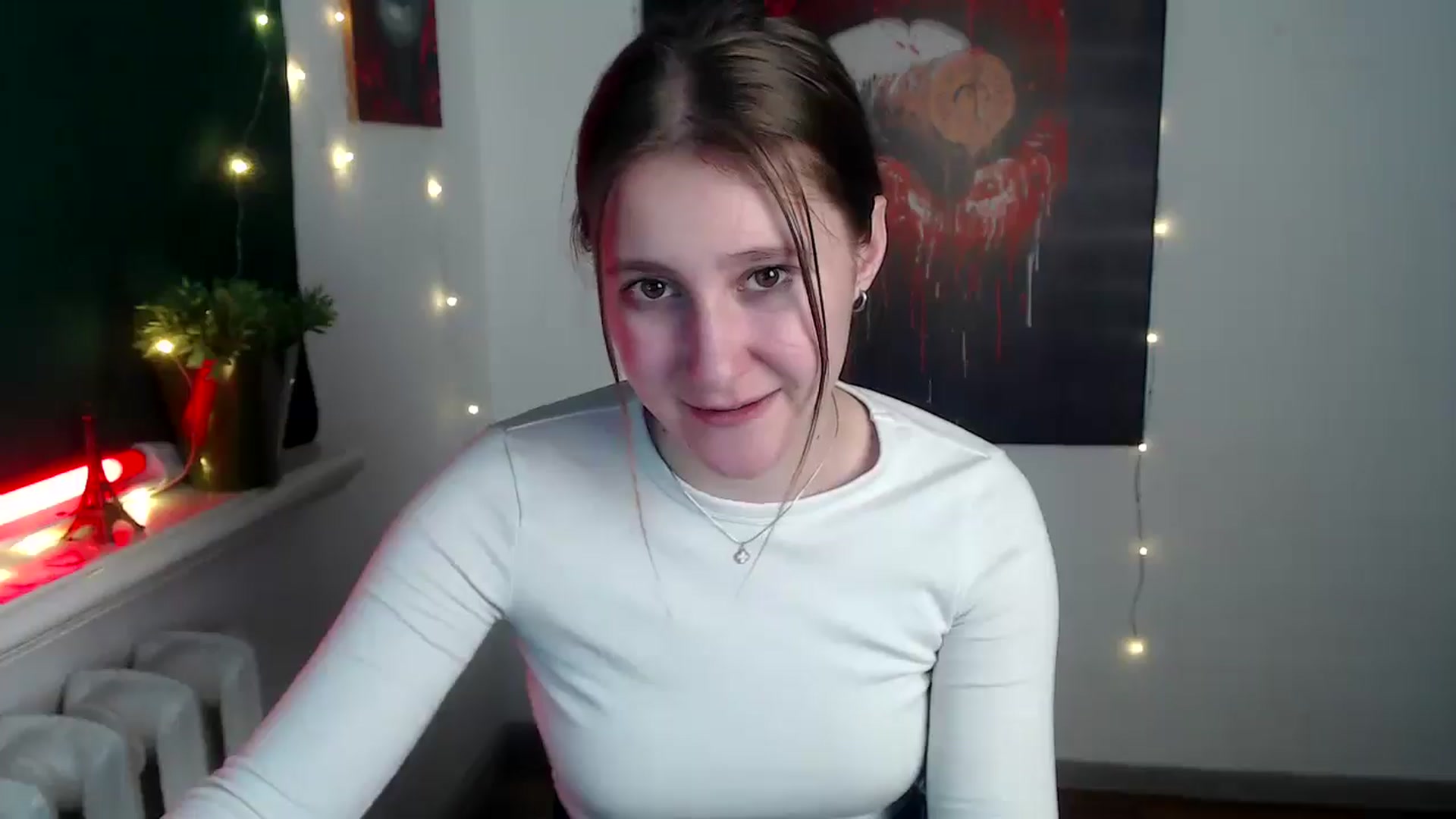 Gallery image thumbnail from Kamilochkaaa_'s myfreecams stream on, 12/02/2025, 13:06 image 15 of 20