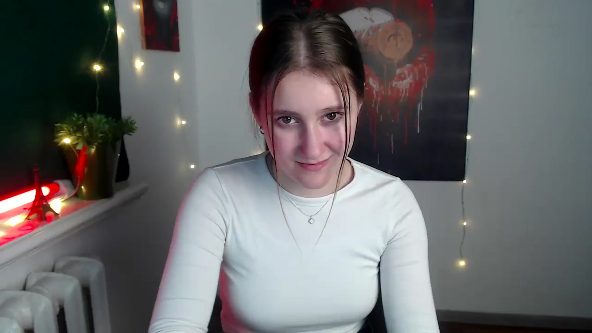 Gallery image thumbnail from Kamilochkaaa_'s myfreecams stream on, 12/02/2025, 13:06 image 18 of 20