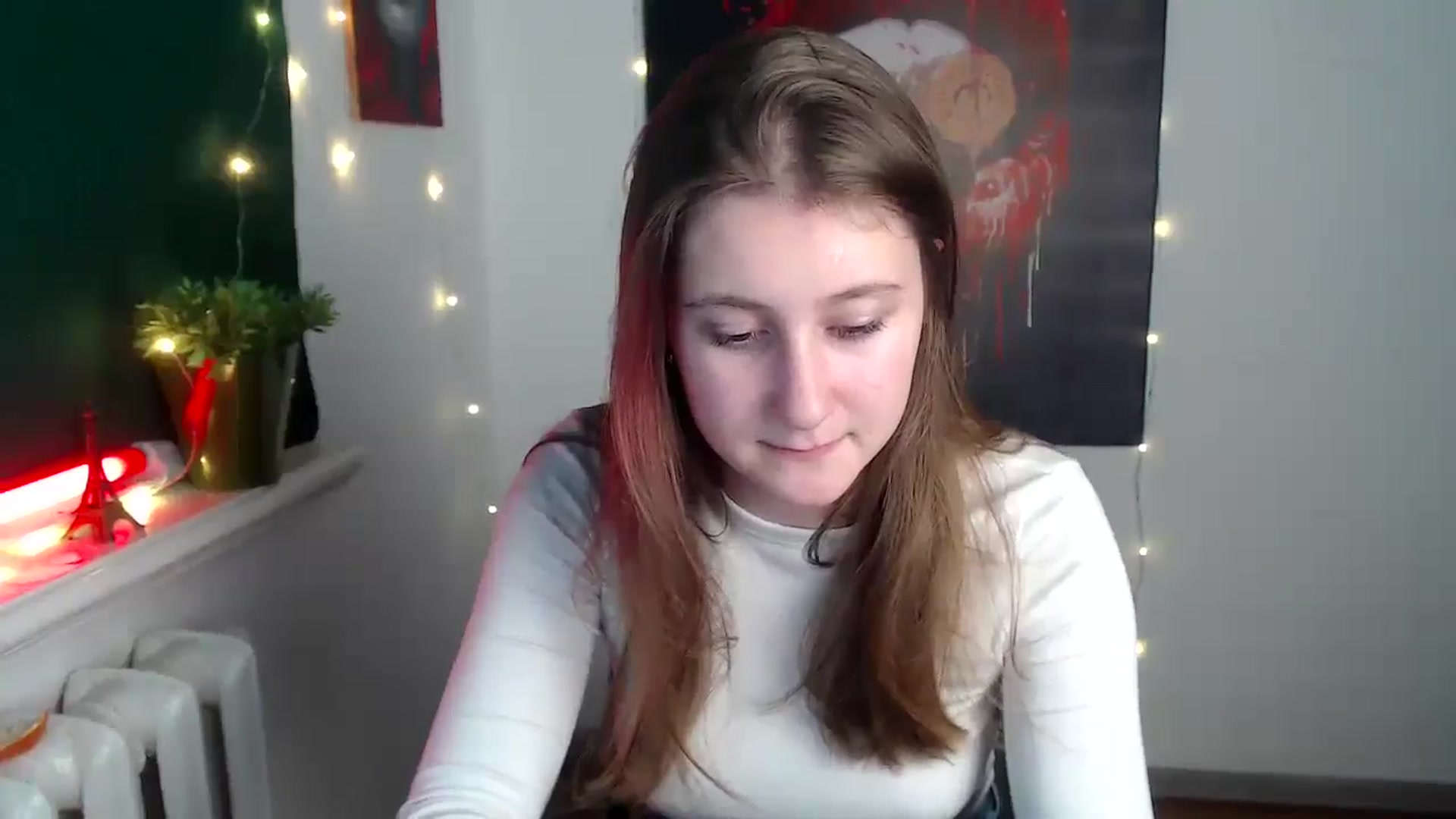 Gallery image thumbnail from Kamilochkaaa_'s myfreecams stream on, 12/02/2025, 15:07 image 14 of 20