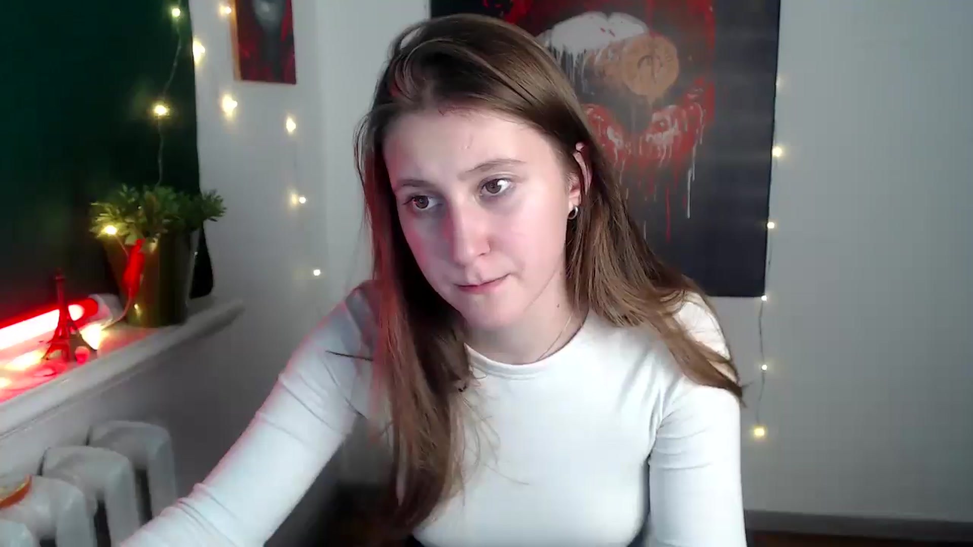 Gallery image thumbnail from Kamilochkaaa_'s myfreecams stream on, 12/02/2025, 15:07 image 17 of 20