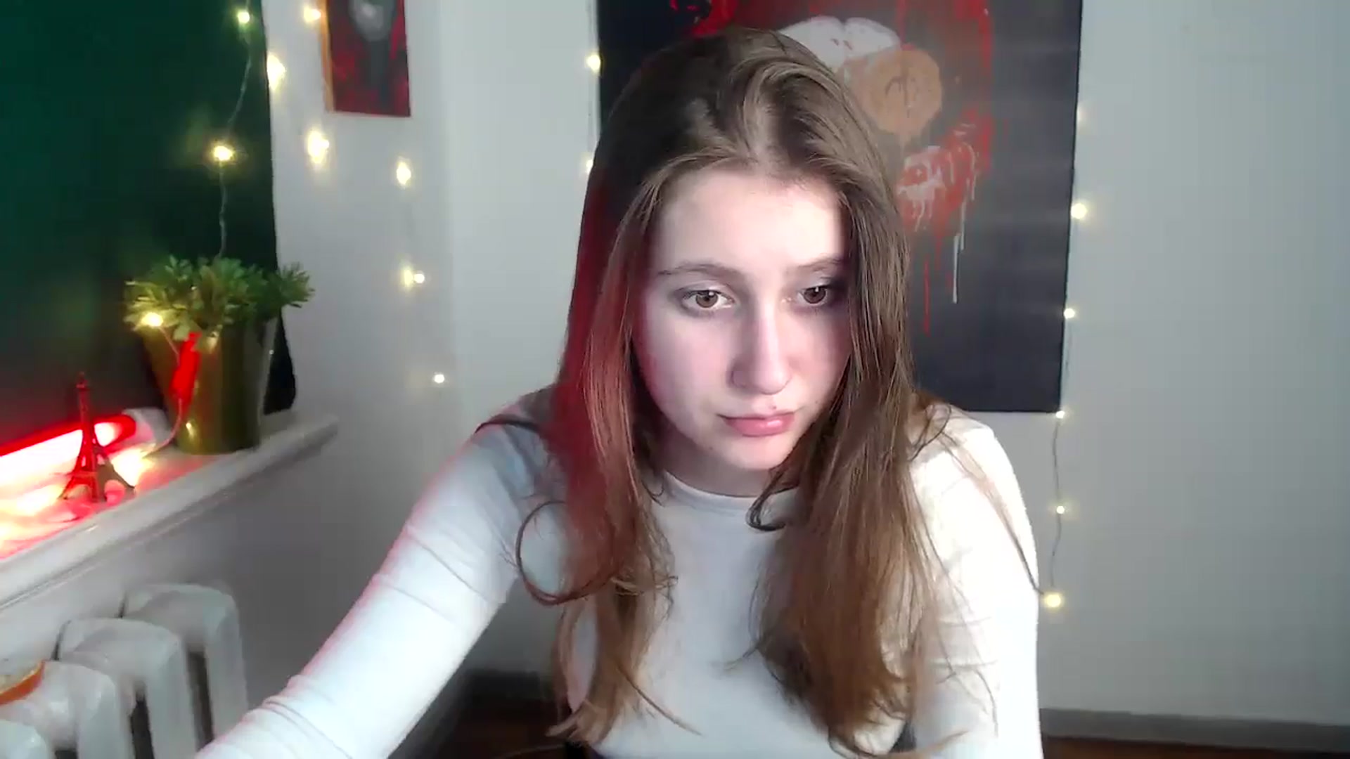 Gallery image thumbnail from Kamilochkaaa_'s myfreecams stream on, 12/02/2025, 15:07 image 13 of 20