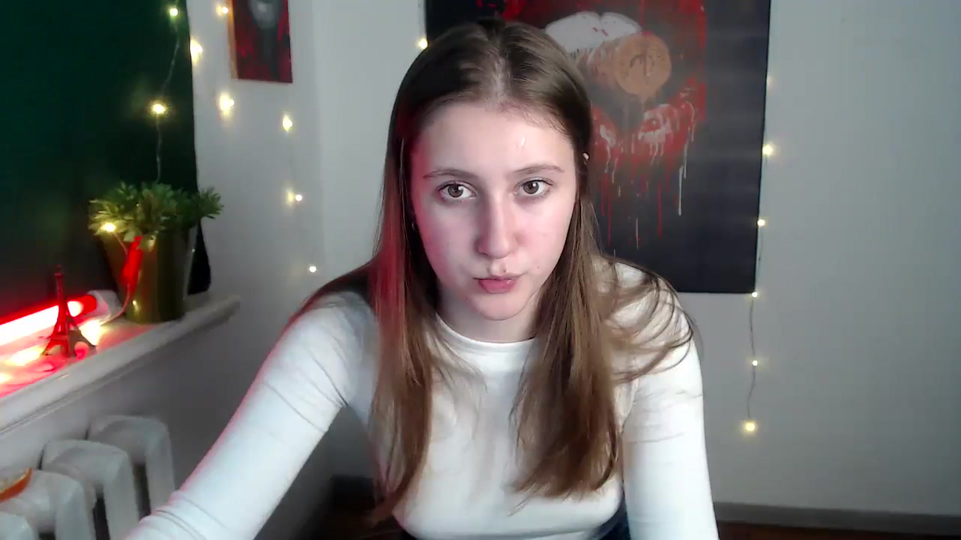 Gallery image thumbnail from Kamilochkaaa_'s myfreecams stream on, 12/02/2025, 15:07 image 7 of 20