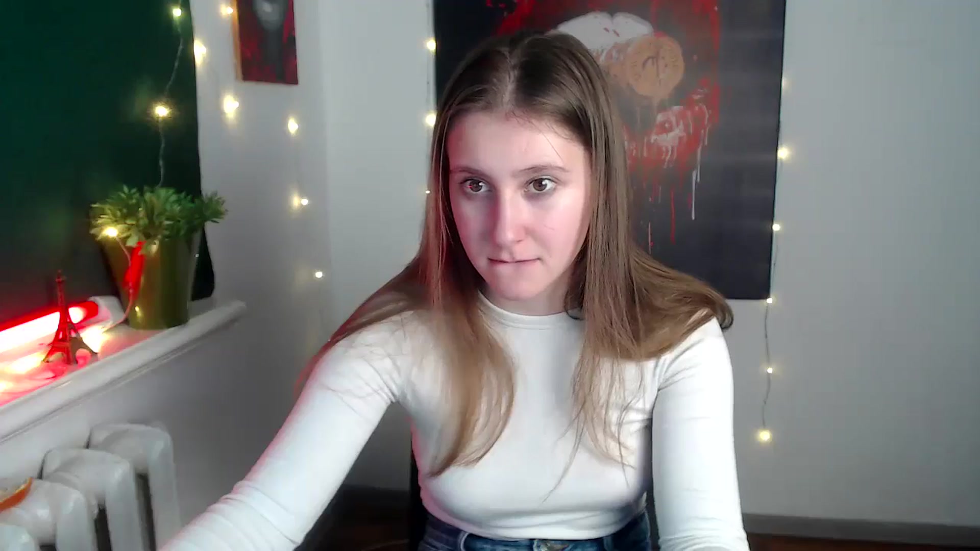 Gallery image thumbnail from Kamilochkaaa_'s myfreecams stream on, 12/02/2025, 15:07 image 4 of 20