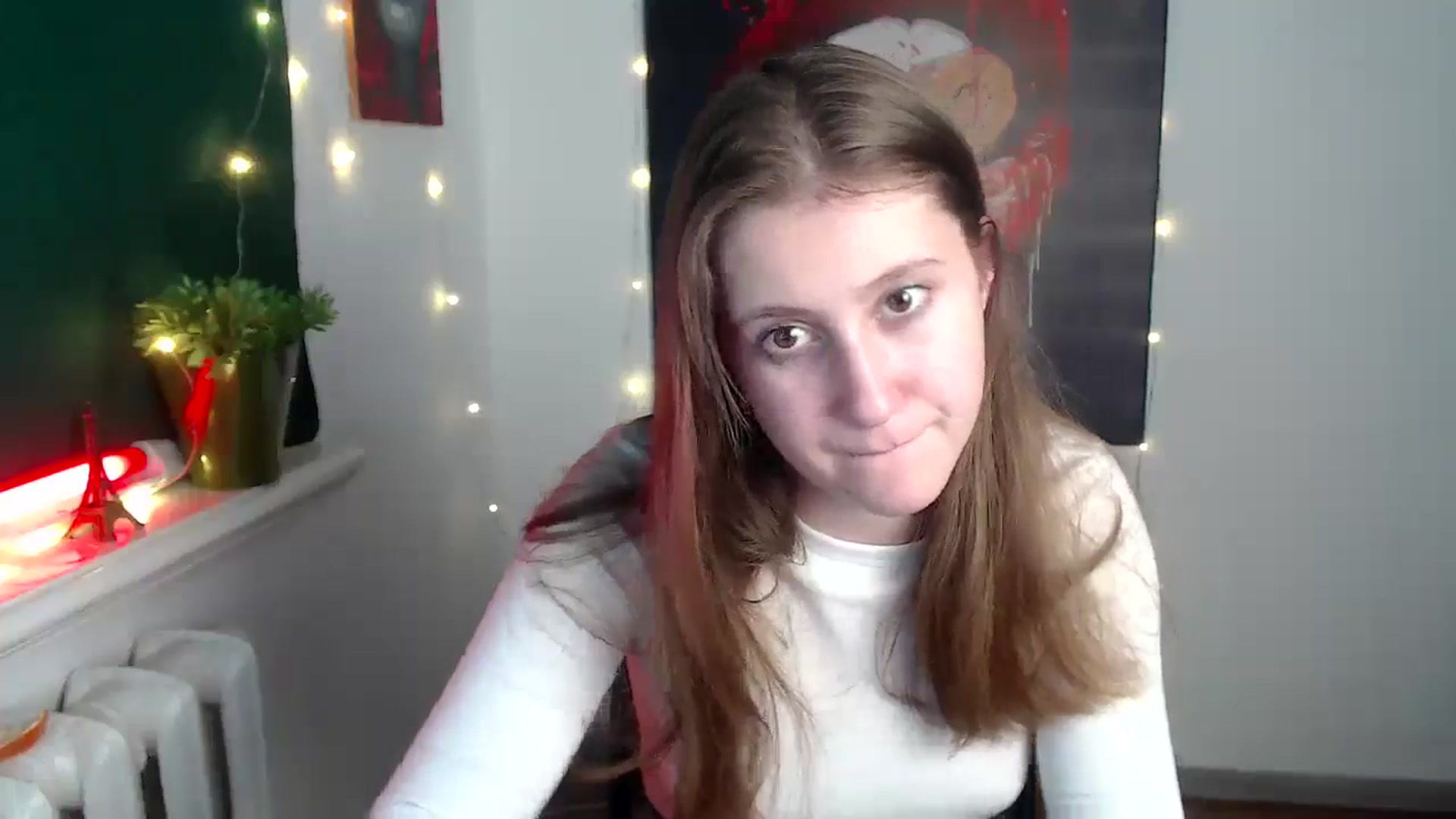 Gallery image thumbnail from Kamilochkaaa_'s myfreecams stream on, 12/02/2025, 15:07 image 10 of 20