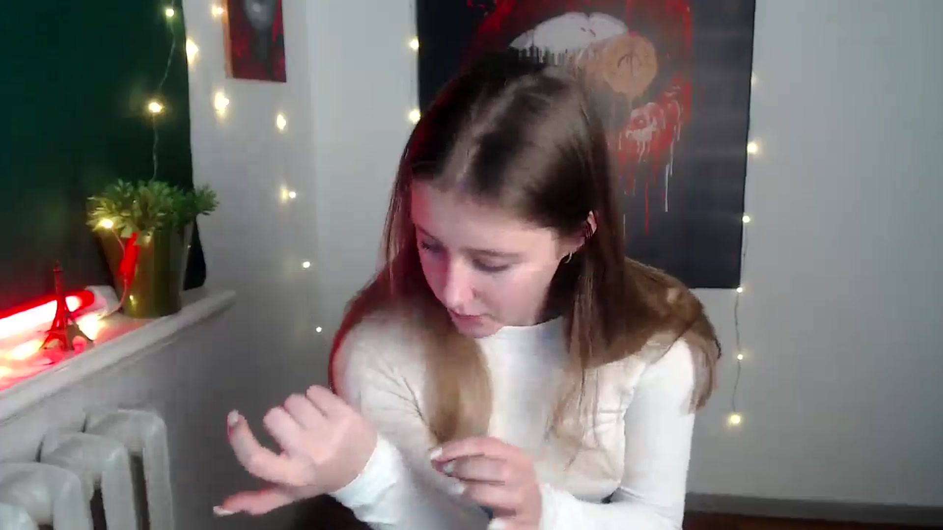 Gallery image thumbnail from Kamilochkaaa_'s myfreecams stream on, 12/02/2025, 15:07 image 2 of 20