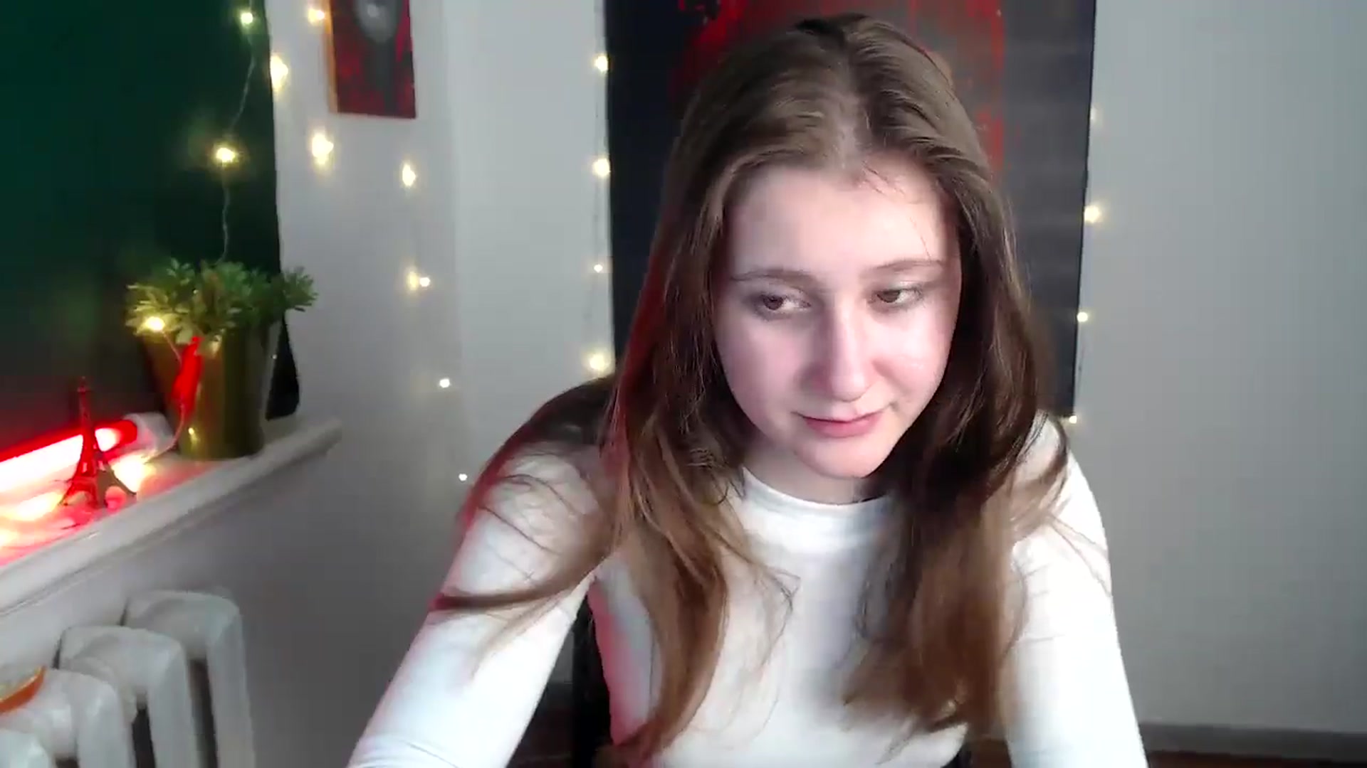 Gallery image thumbnail from Kamilochkaaa_'s myfreecams stream on, 12/02/2025, 15:07 image 9 of 20