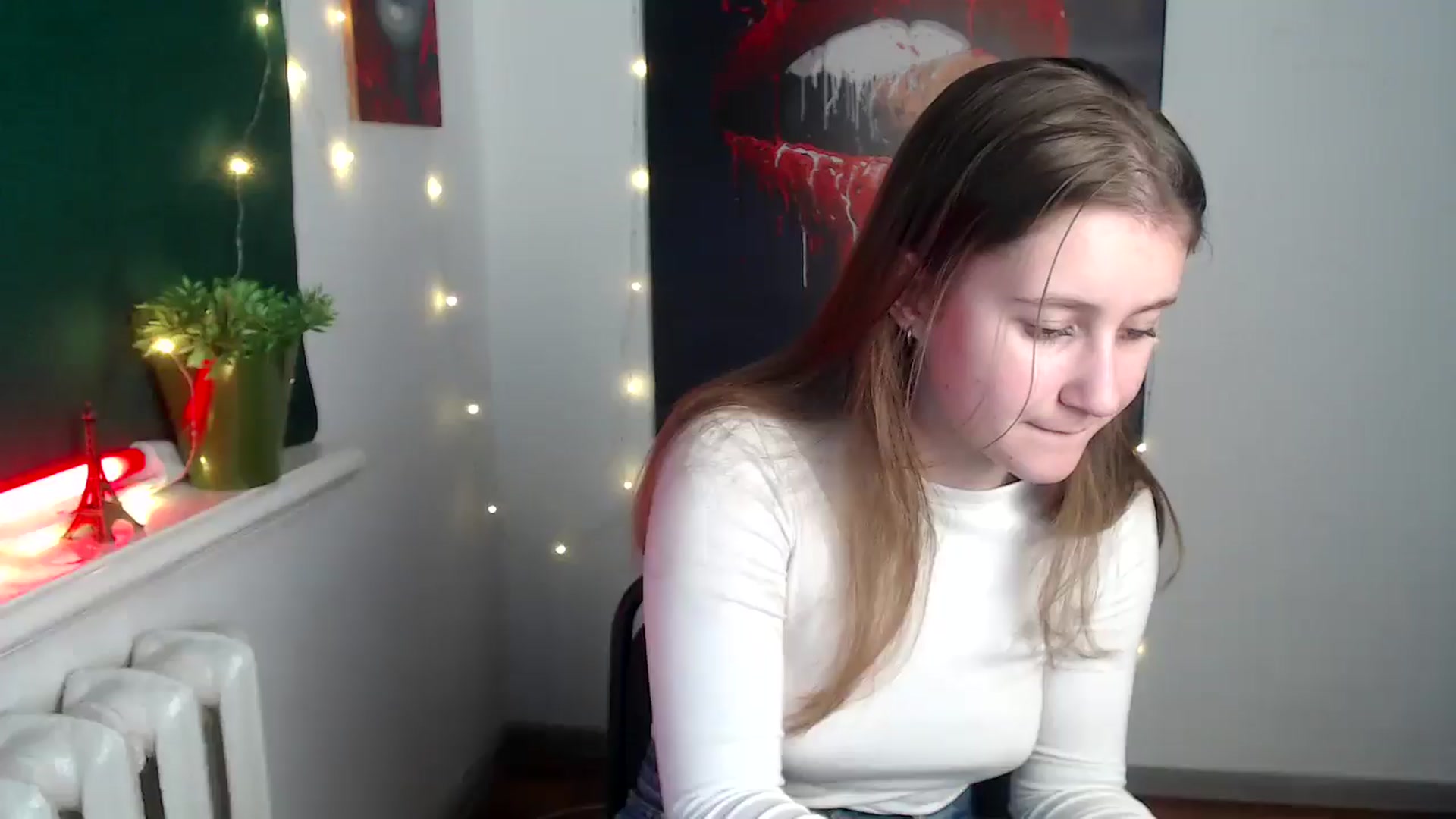 Gallery image thumbnail from Kamilochkaaa_'s myfreecams stream on, 12/02/2025, 15:07 image 1 of 20