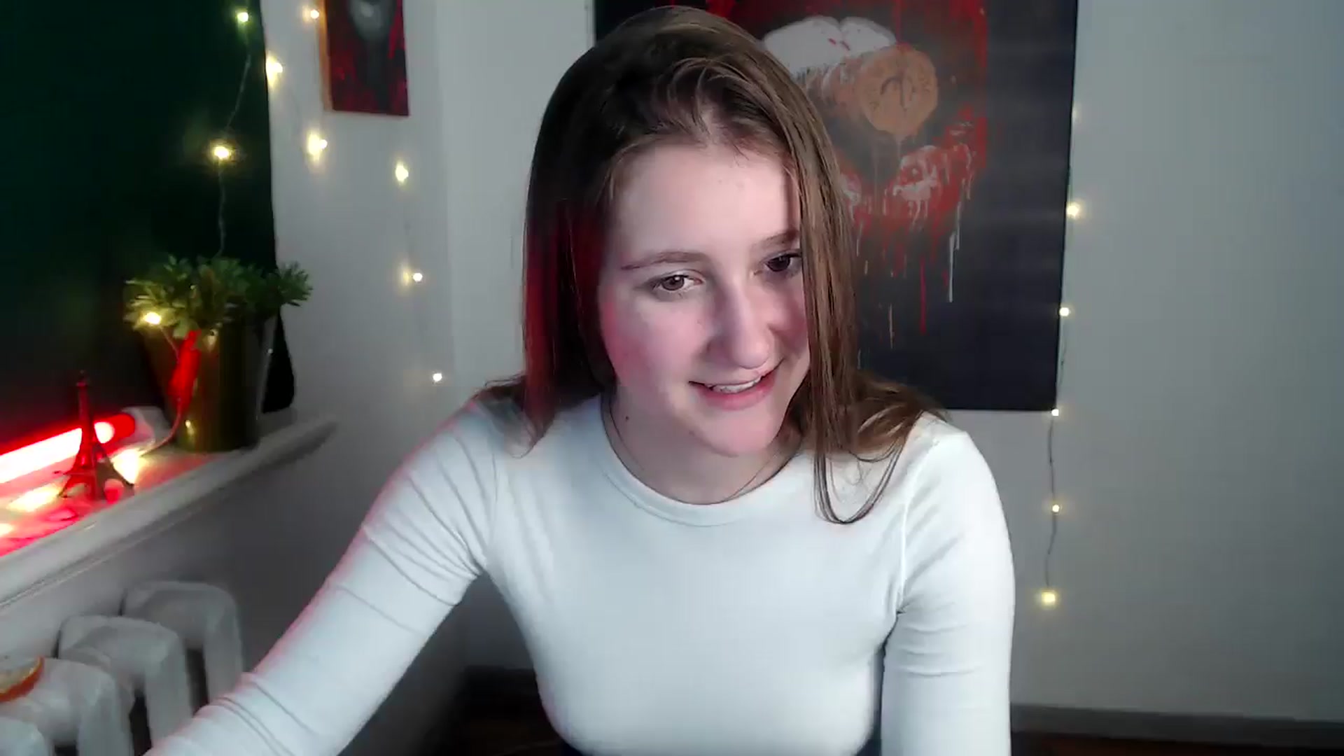Gallery image thumbnail from Kamilochkaaa_'s myfreecams stream on, 12/02/2025, 15:07 image 18 of 20