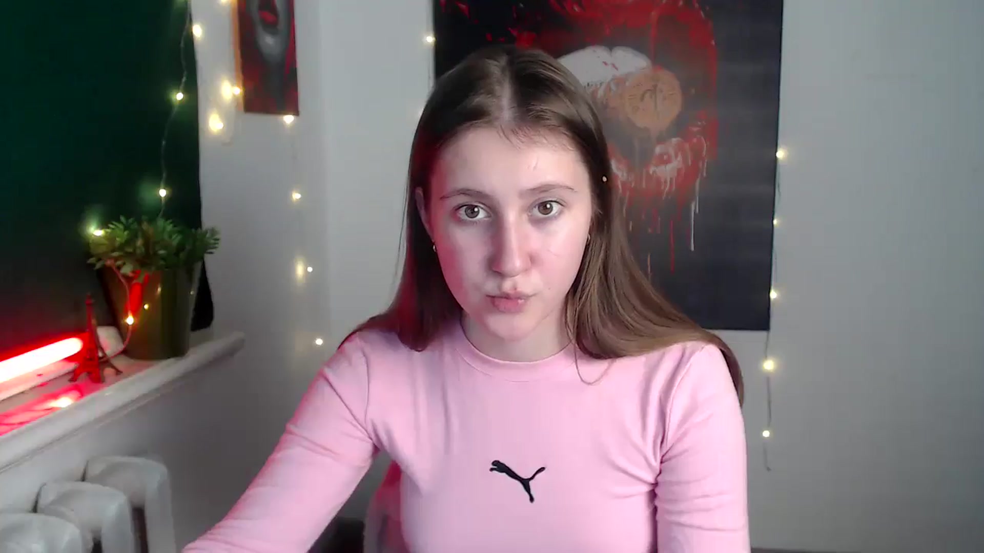 Gallery image thumbnail from Kamilochkaaa_'s myfreecams stream on, 12/04/2025, 11:17 image 20 of 20