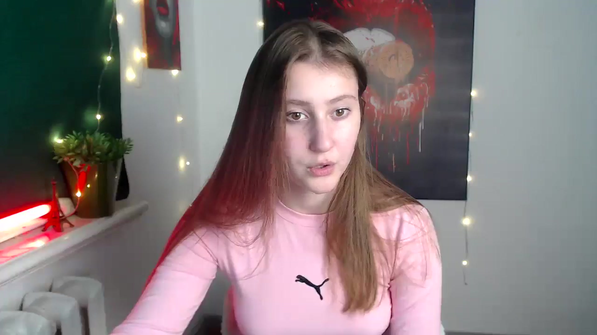Gallery image thumbnail from Kamilochkaaa_'s myfreecams stream on, 12/04/2025, 11:17 image 7 of 20