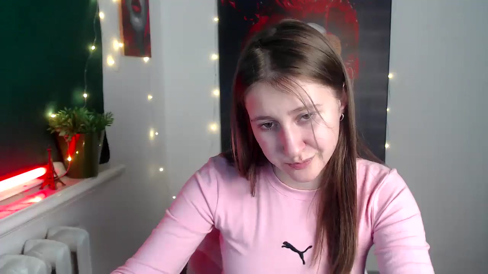 Gallery image thumbnail from Kamilochkaaa_'s myfreecams stream on, 12/04/2025, 16:13 image 8 of 20