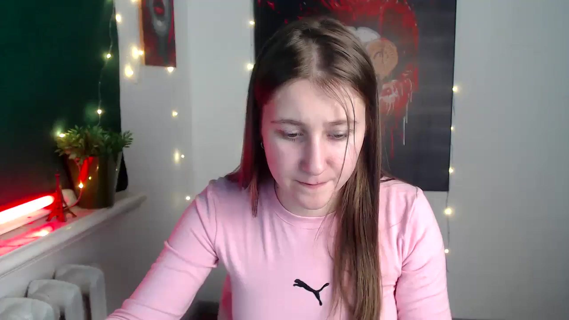 Gallery image thumbnail from Kamilochkaaa_'s myfreecams stream on, 12/04/2025, 16:13 image 10 of 20