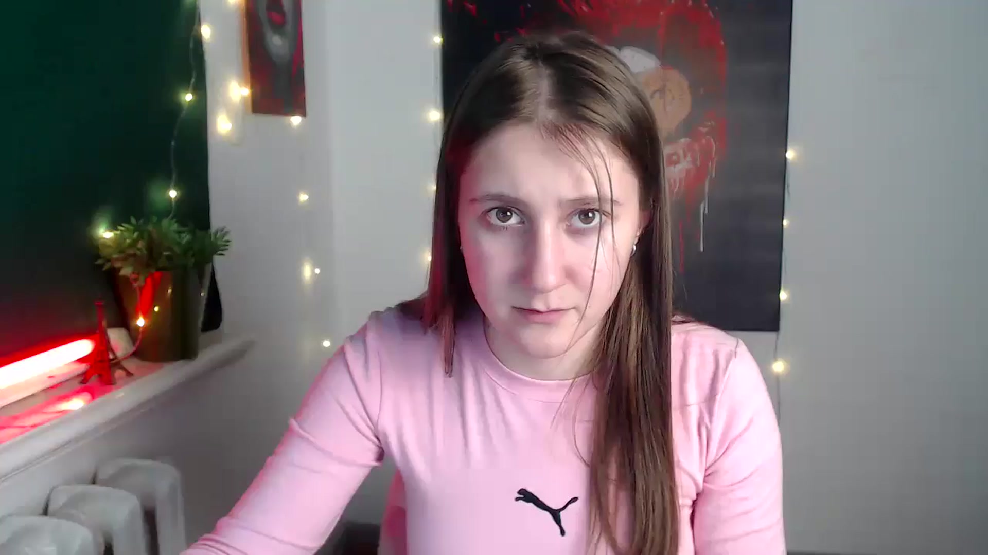 Gallery image thumbnail from Kamilochkaaa_'s myfreecams stream on, 12/04/2025, 16:13 image 11 of 20