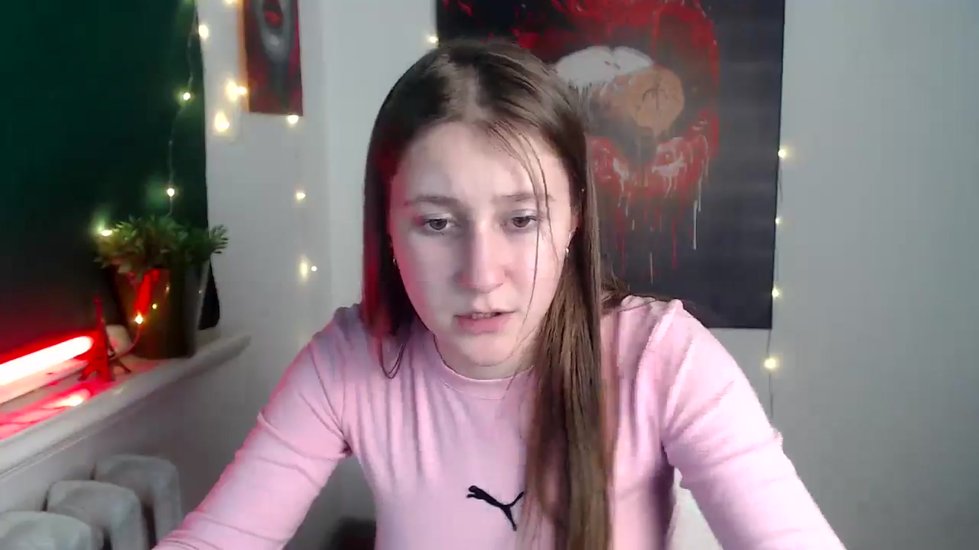 Gallery image thumbnail from Kamilochkaaa_'s myfreecams stream on, 12/04/2025, 16:13 image 9 of 20