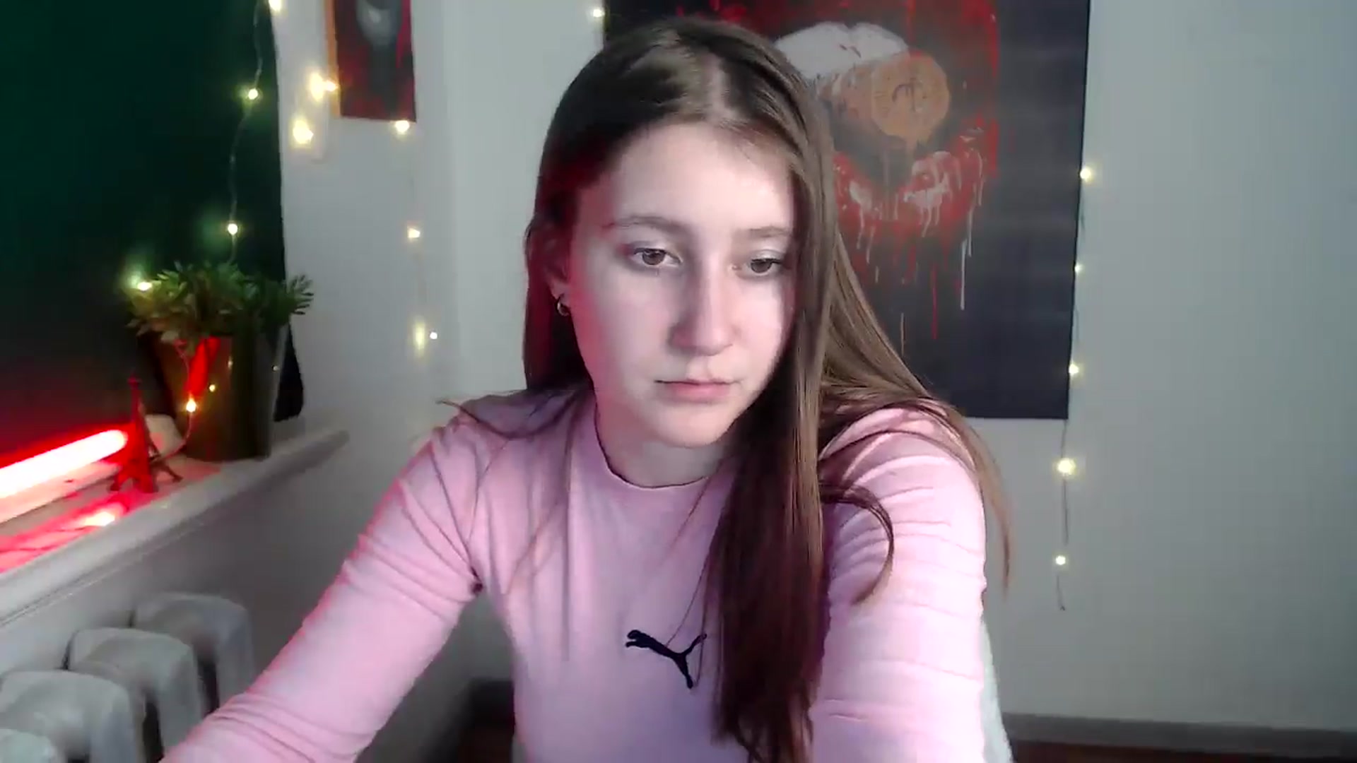 Gallery image thumbnail from Kamilochkaaa_'s myfreecams stream on, 12/04/2025, 16:13 image 19 of 20