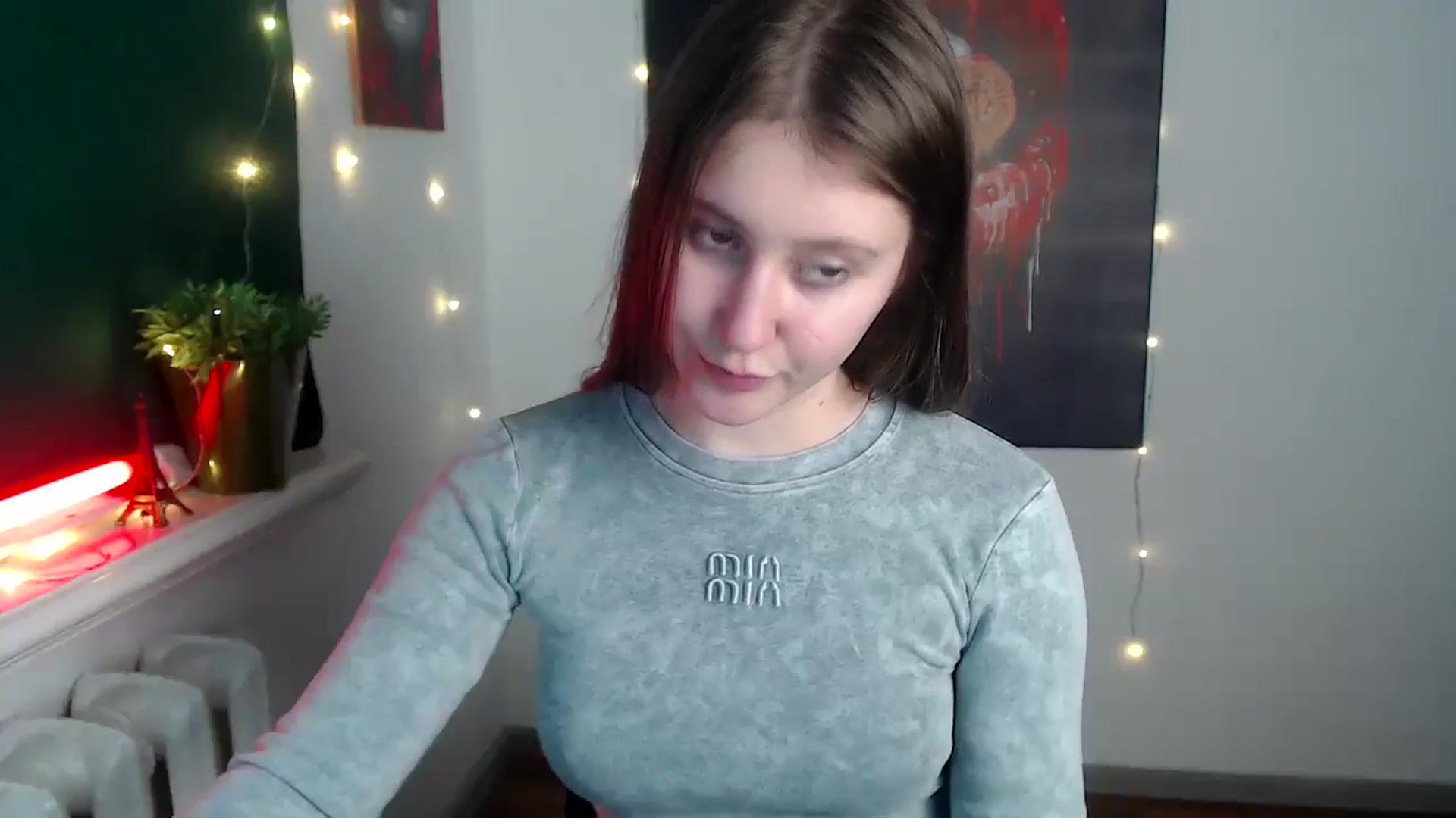 Gallery image thumbnail from Kamilochkaaa_'s myfreecams stream on, 12/05/2025, 13:06 image 2 of 20
