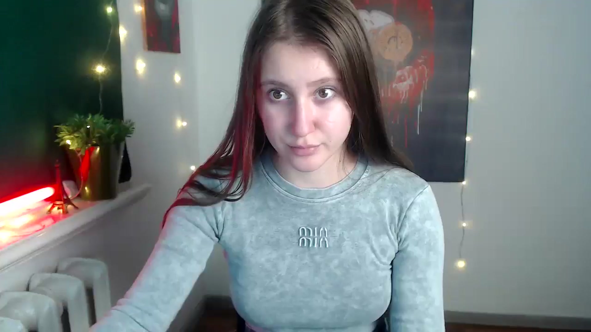 Gallery image thumbnail from Kamilochkaaa_'s myfreecams stream on, 12/05/2025, 13:06 image 13 of 20