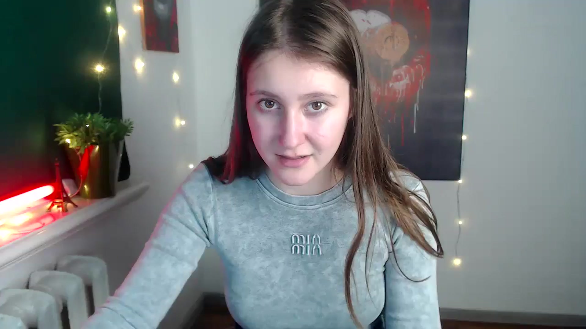 Gallery image thumbnail from Kamilochkaaa_'s myfreecams stream on, 12/05/2025, 13:06 image 12 of 20
