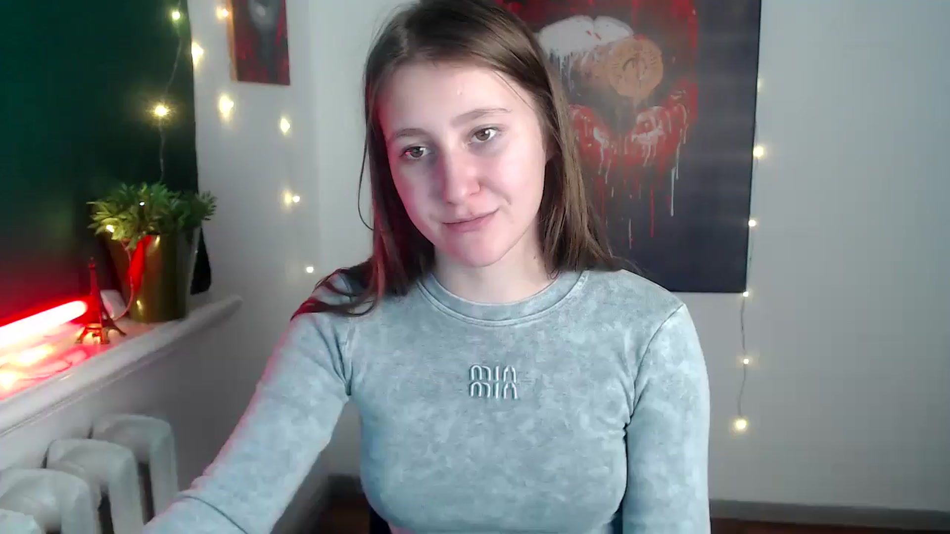 Gallery image thumbnail from Kamilochkaaa_'s myfreecams stream on, 12/05/2025, 13:06 image 4 of 20