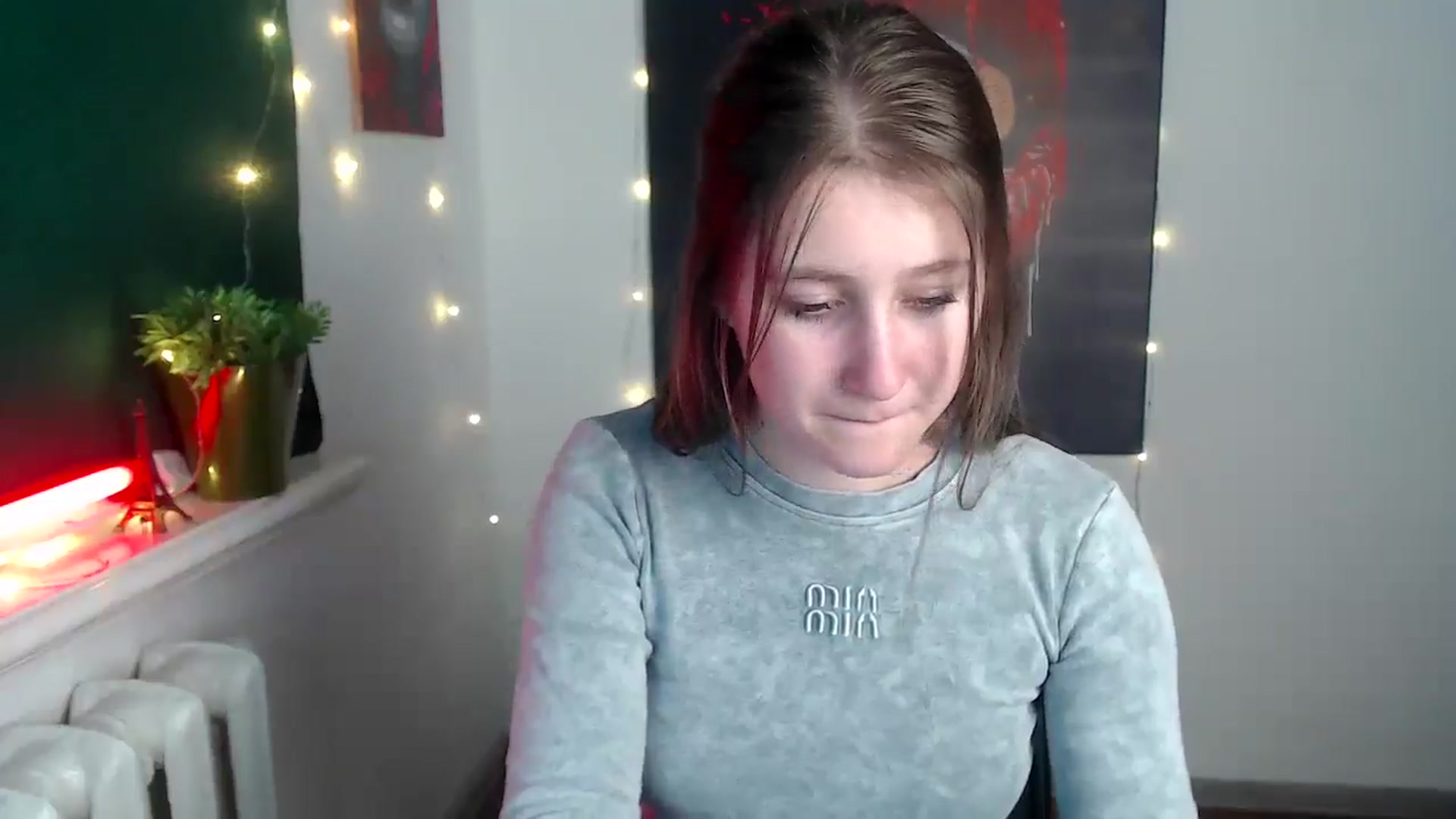 Gallery image thumbnail from Kamilochkaaa_'s myfreecams stream on, 12/05/2025, 17:41 image 6 of 20