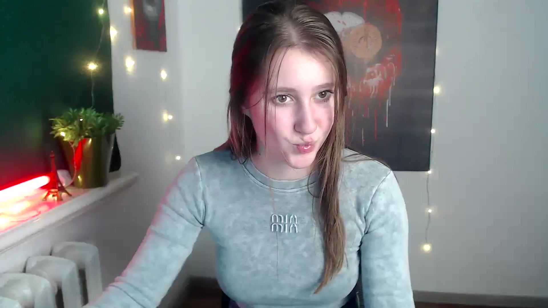 Gallery image thumbnail from Kamilochkaaa_'s myfreecams stream on, 12/05/2025, 17:41 image 20 of 20
