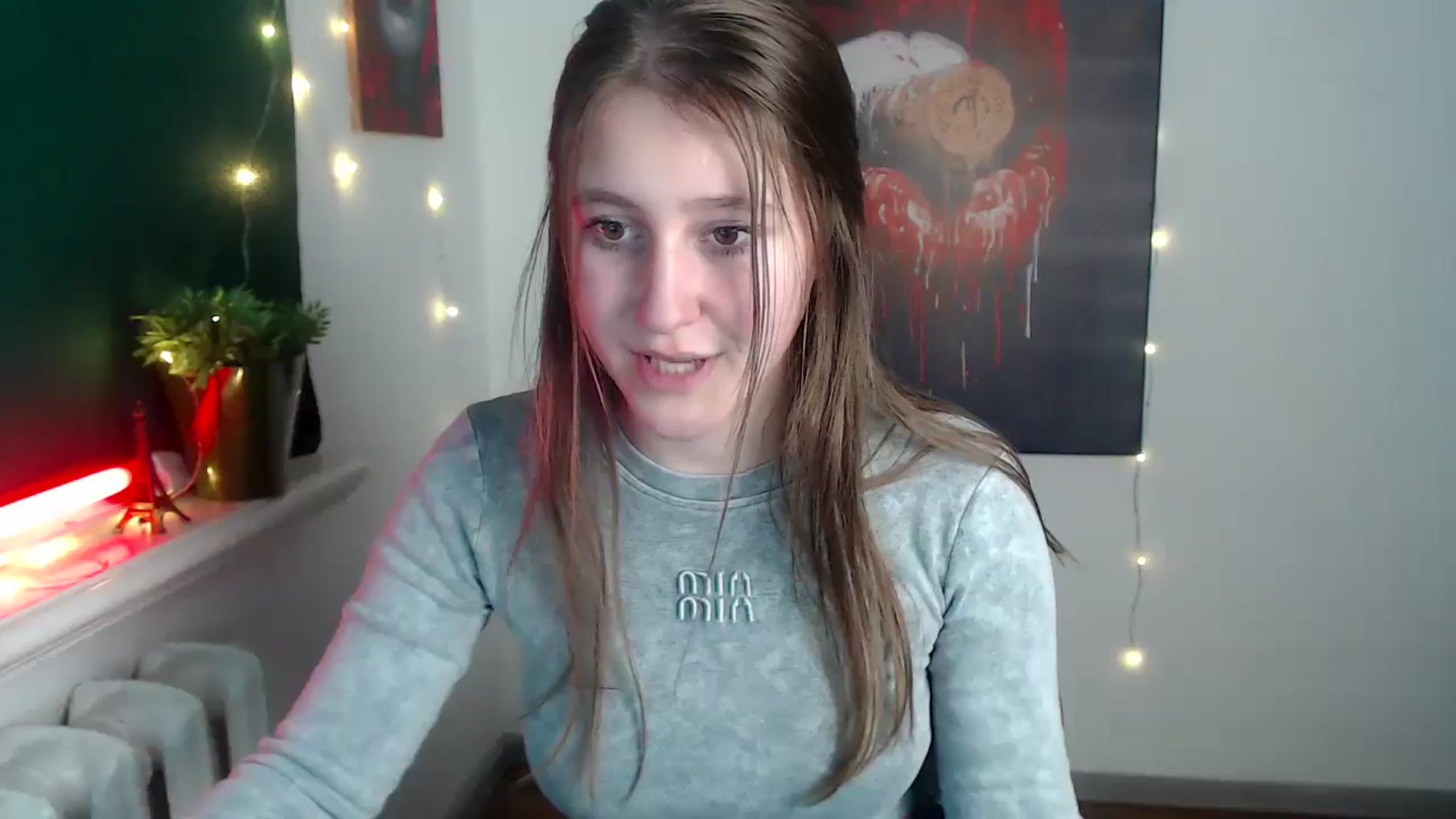 Gallery image thumbnail from Kamilochkaaa_'s myfreecams stream on, 12/05/2025, 17:41 image 13 of 20