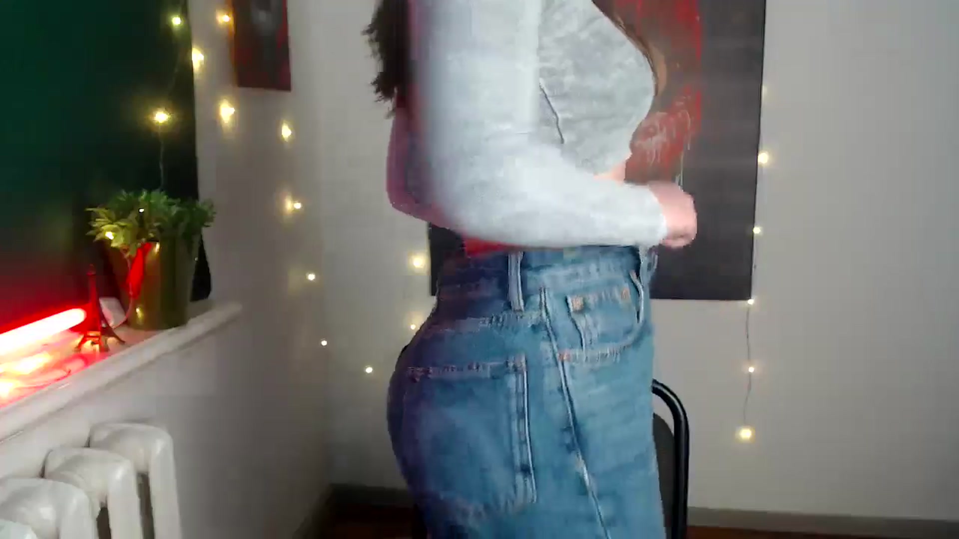 Gallery image thumbnail from Kamilochkaaa_'s myfreecams stream on, 12/05/2025, 17:41 image 12 of 20