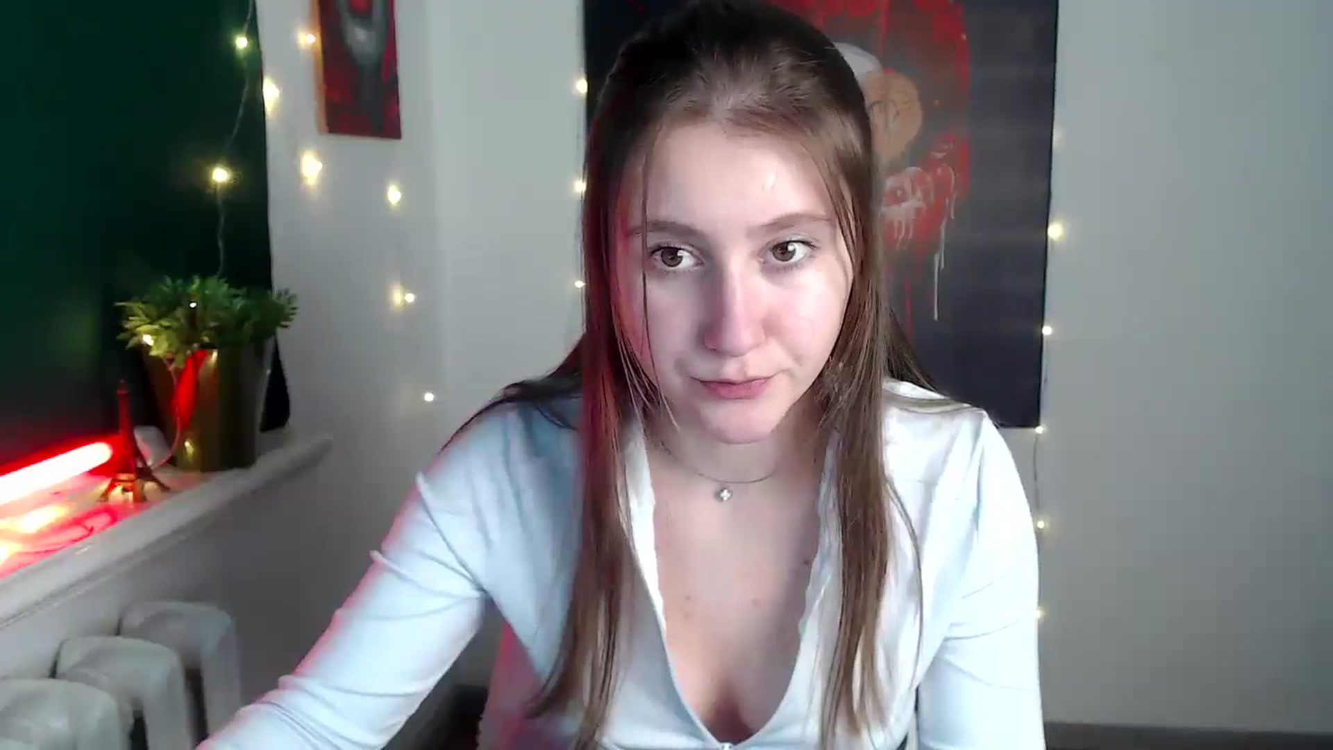 Gallery image thumbnail from Kamilochkaaa_'s myfreecams stream on, 12/06/2025, 14:51 image 12 of 20