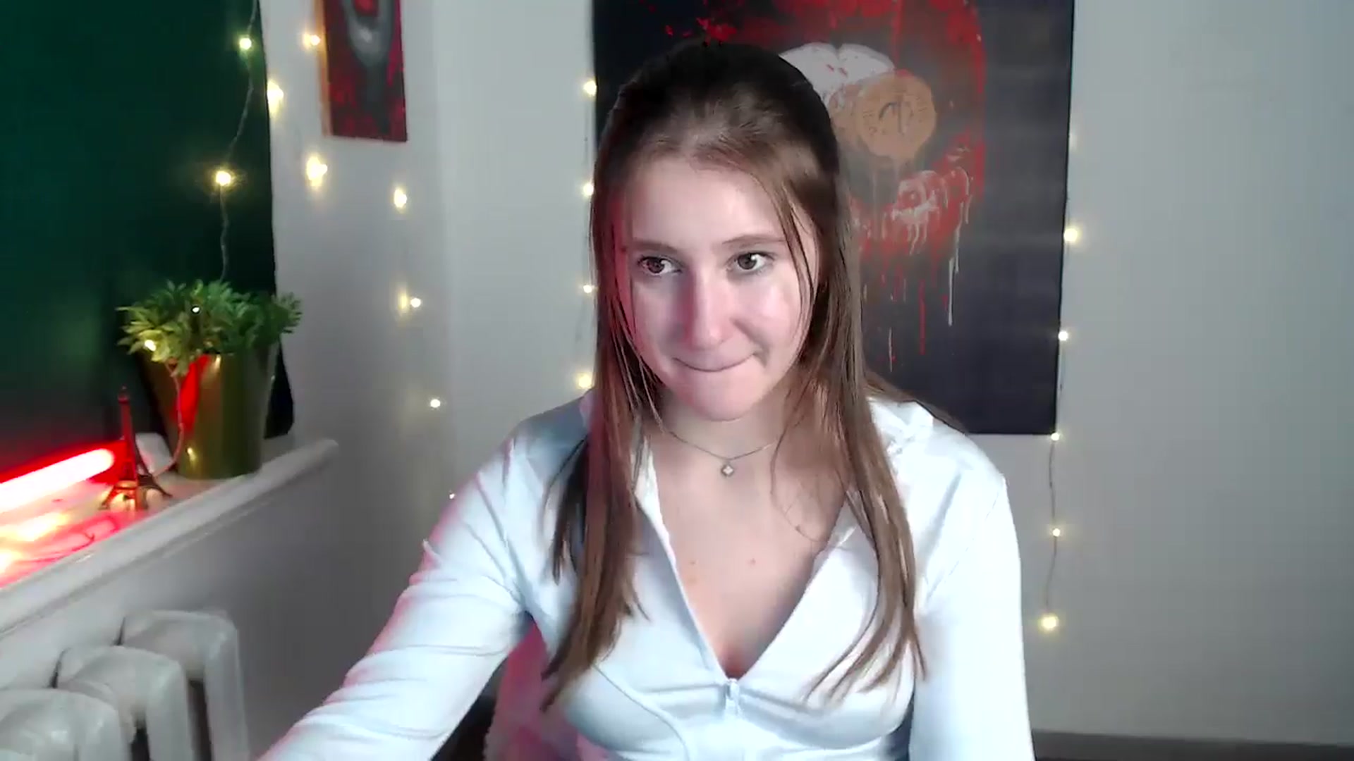 Gallery image thumbnail from Kamilochkaaa_'s myfreecams stream on, 12/06/2025, 14:51 image 19 of 20