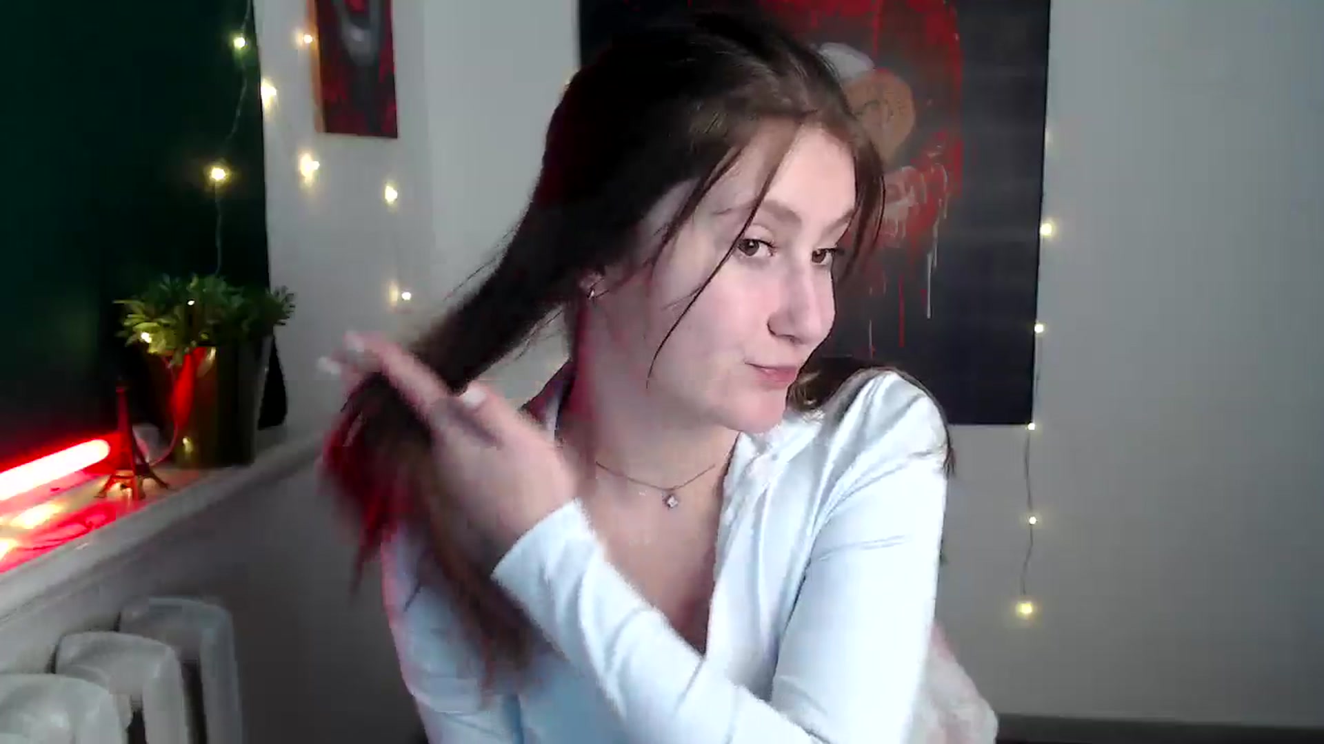Gallery image thumbnail from Kamilochkaaa_'s myfreecams stream on, 12/06/2025, 14:51 image 14 of 20