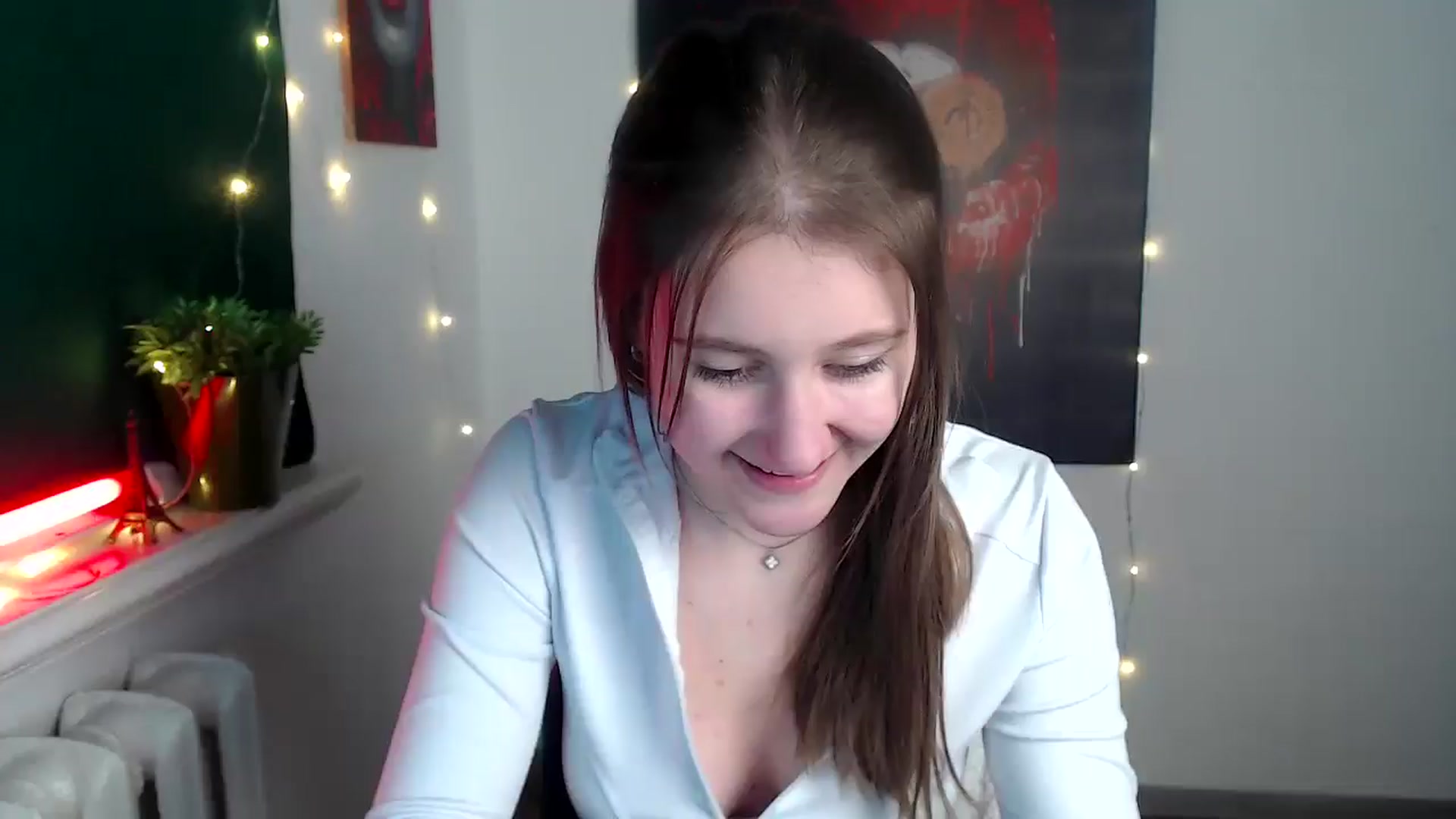 Gallery image thumbnail from Kamilochkaaa_'s myfreecams stream on, 12/06/2025, 16:26 image 4 of 20