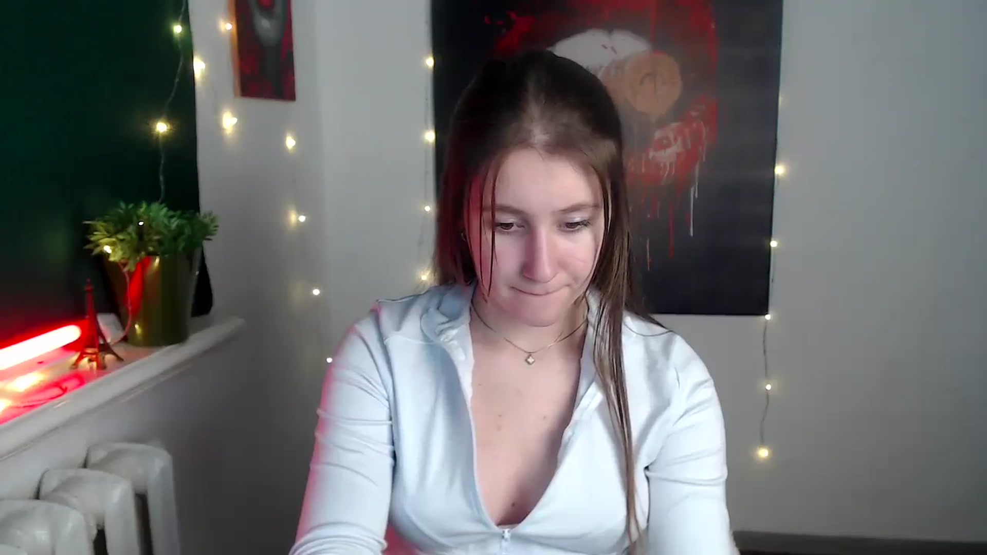 Gallery image thumbnail from Kamilochkaaa_'s myfreecams stream on, 12/06/2025, 16:26 image 19 of 20