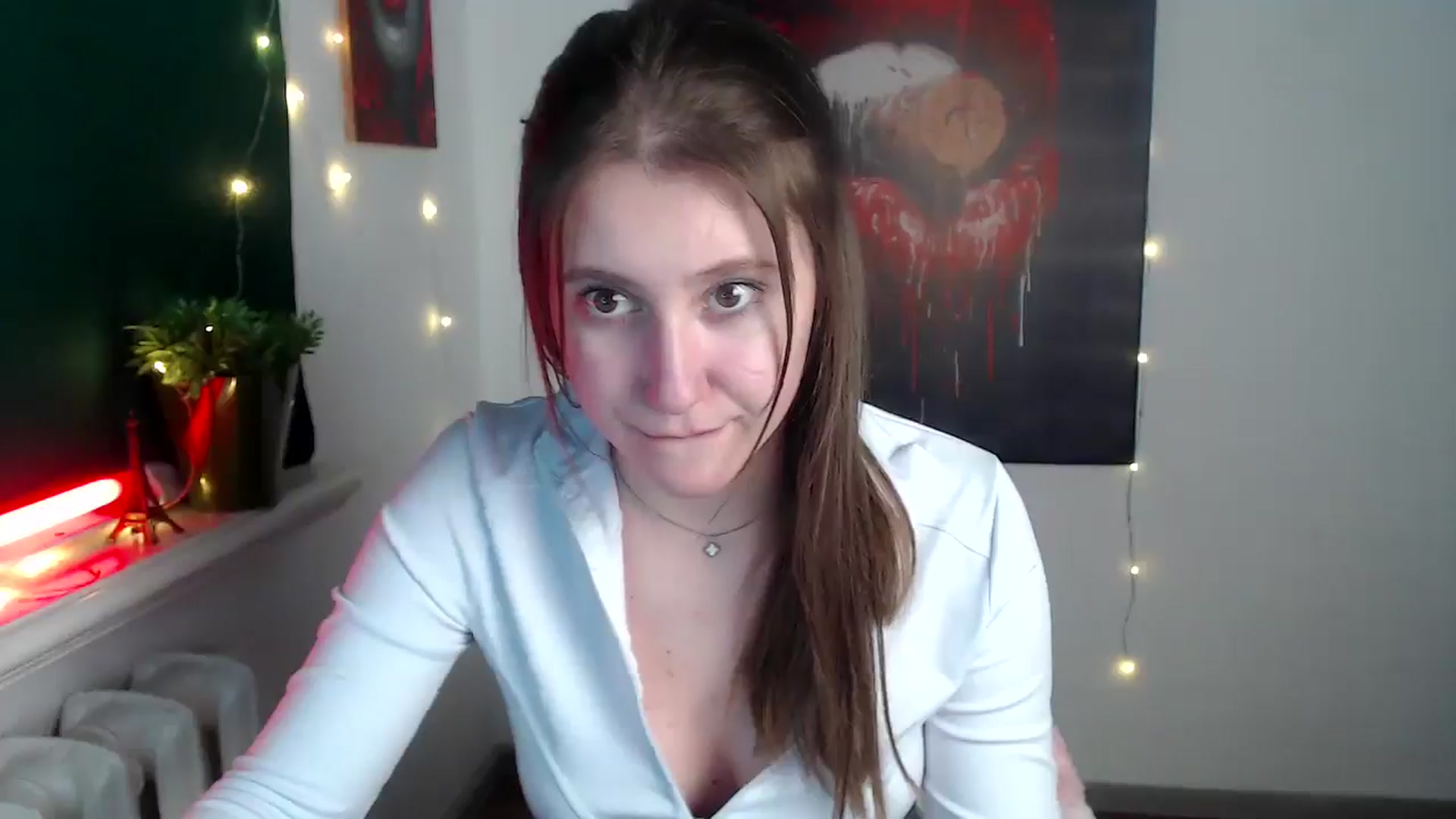 Gallery image thumbnail from Kamilochkaaa_'s myfreecams stream on, 12/06/2025, 16:26 image 3 of 20